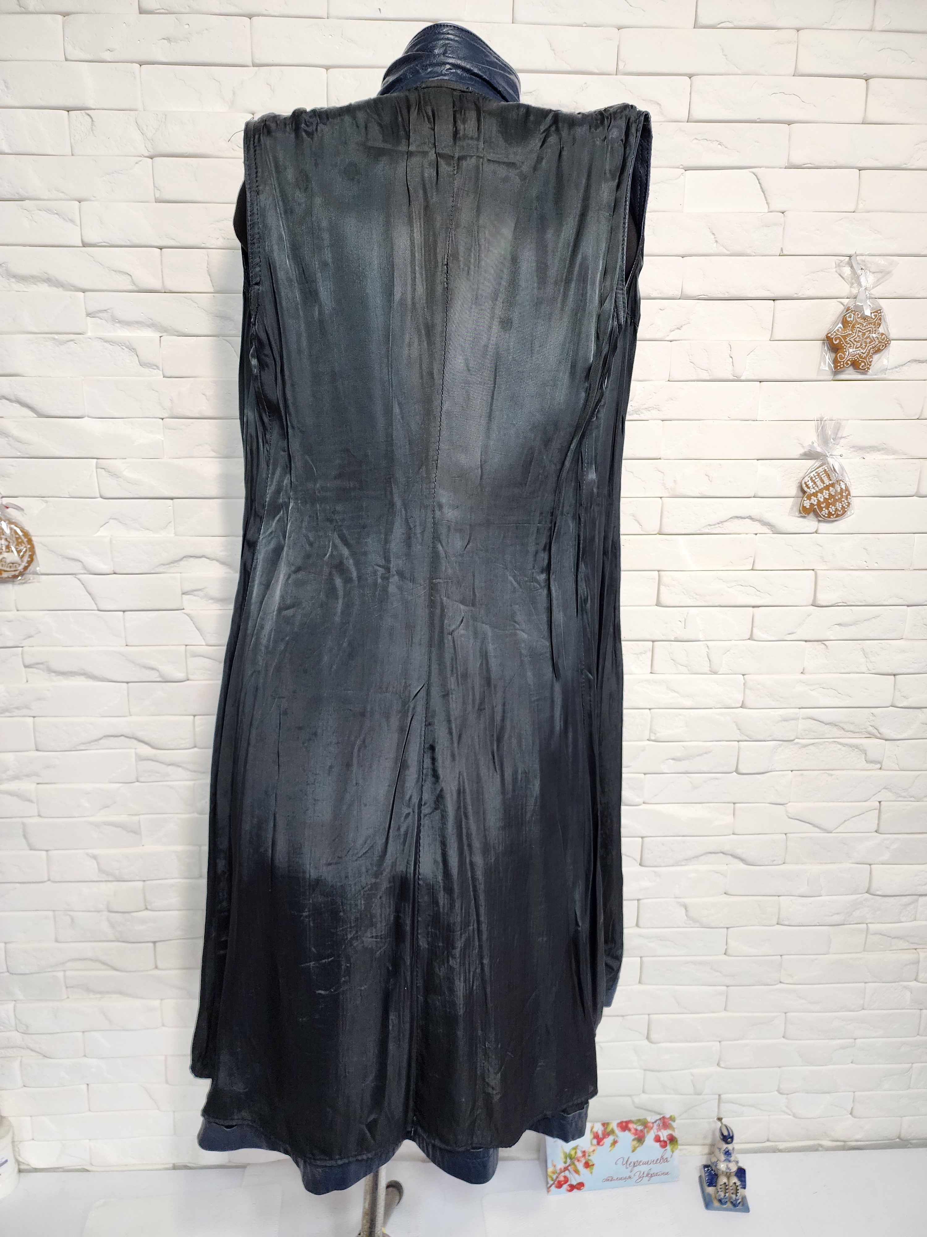 Other Blue Leather Vest: Women's Vintage Vest with Pockets Size M / US 6-8 / IT 42-44 - 7 Thumbnail
