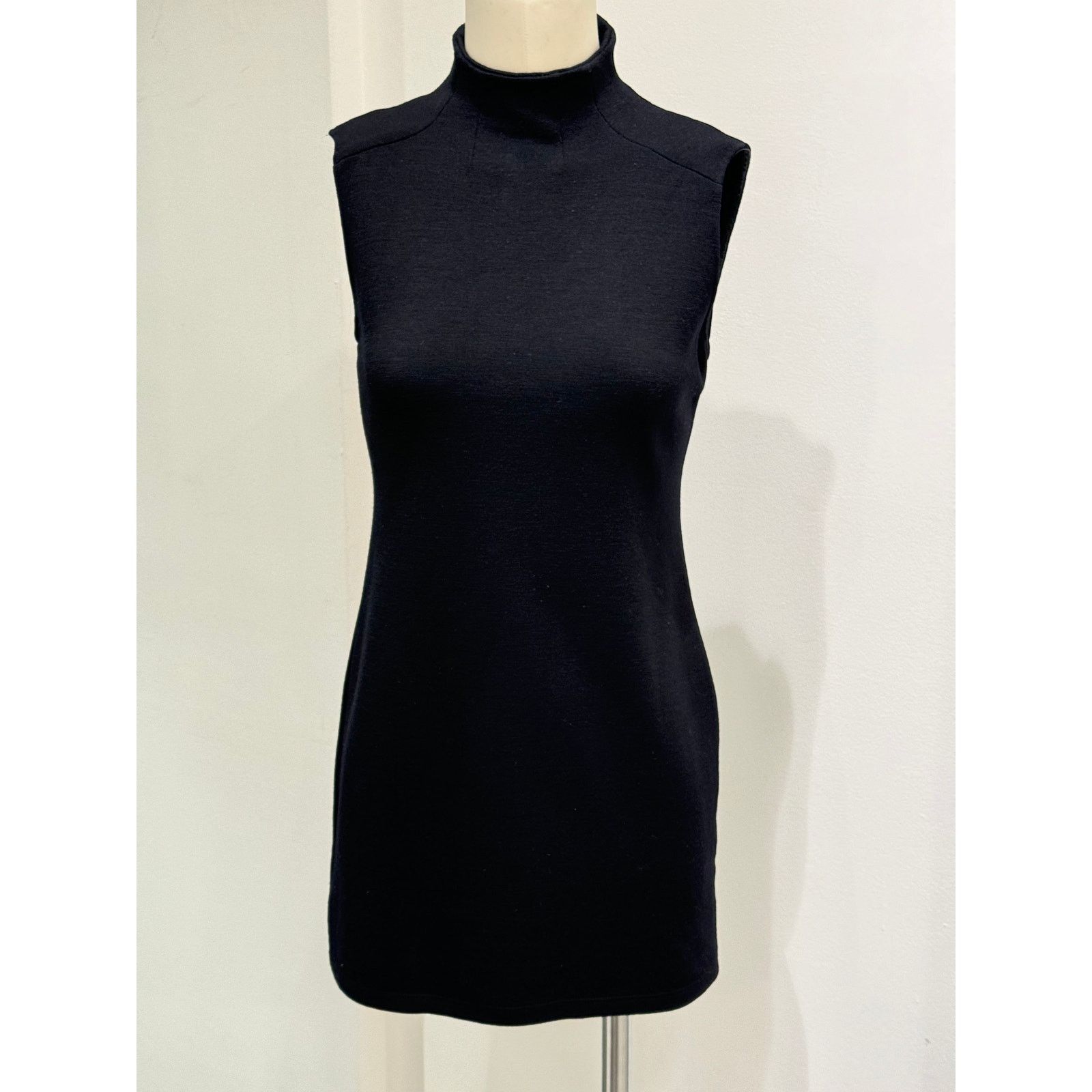 Versace 1990s GIANNI Versace Pencil mini dress Size S / US 4 / IT 40 - 4 Thumbnail