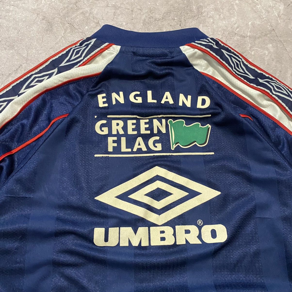 Umbro VINTAGE UMBRO ENGLAND GREEN FLAG TEE SOCCER JERSEY 00s Size US S / EU 44-46 / 1 - 10 Thumbnail