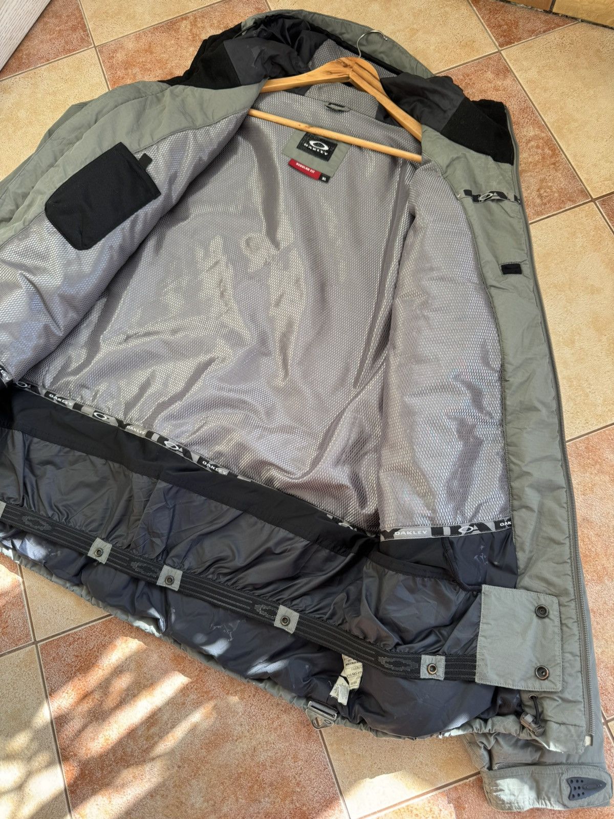 Oakley × Vintage Vintage Oakley Software Ski Jacket Size US XL / EU 56 / 4 - 9 Thumbnail