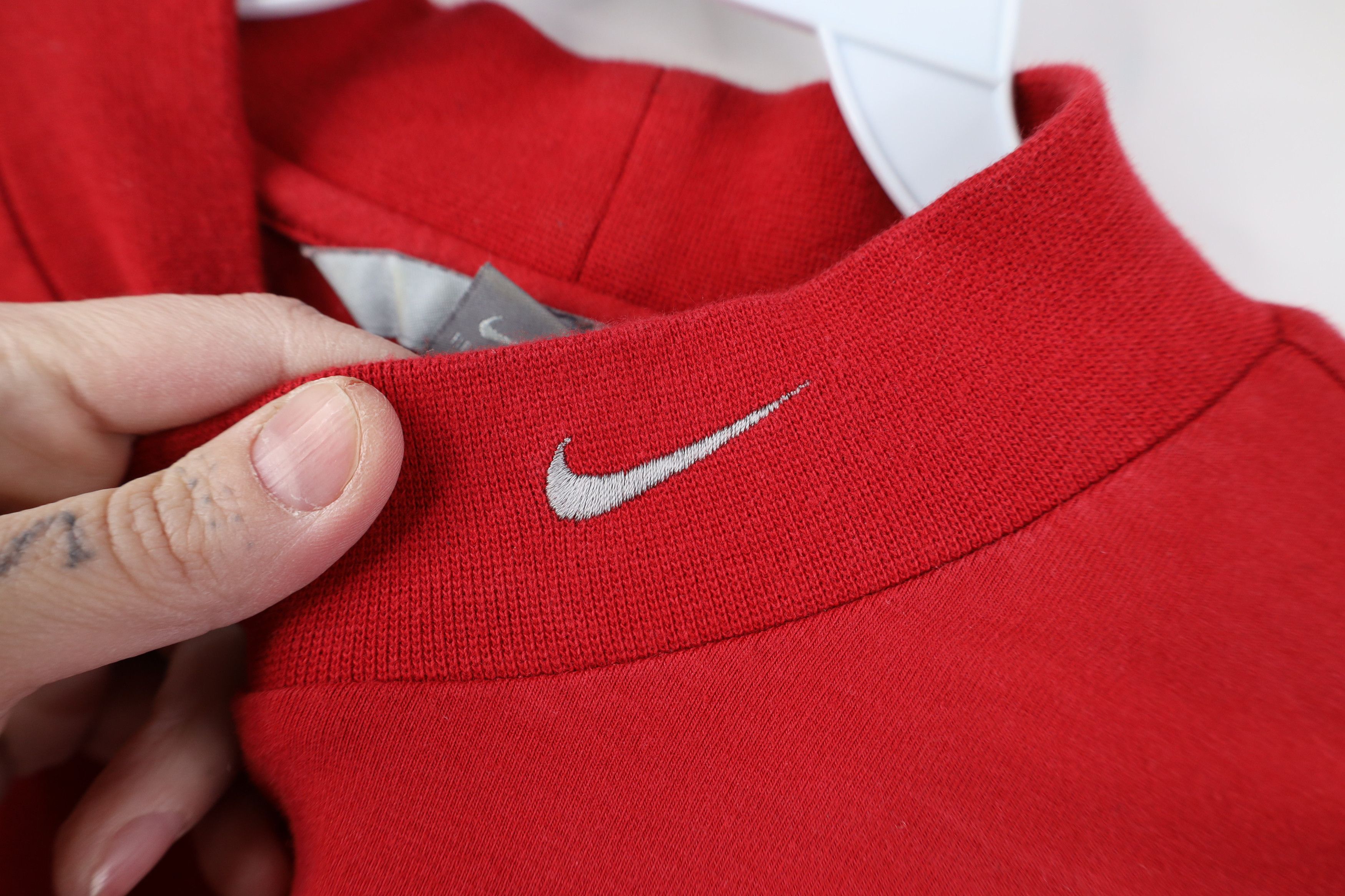 Nike Vintage Nike Mini Swoosh Mock Neck Long Sleeve T-Shirt Red Size US L / EU 52-54 / 3 - 4 Thumbnail