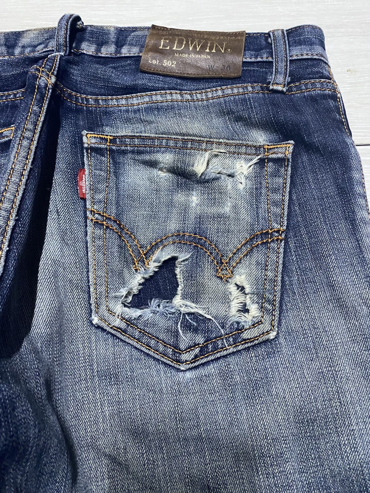 Edwin Vintage Edwin 502 Blue Wash Distressed Jeans Size US 31 - 10 Thumbnail
