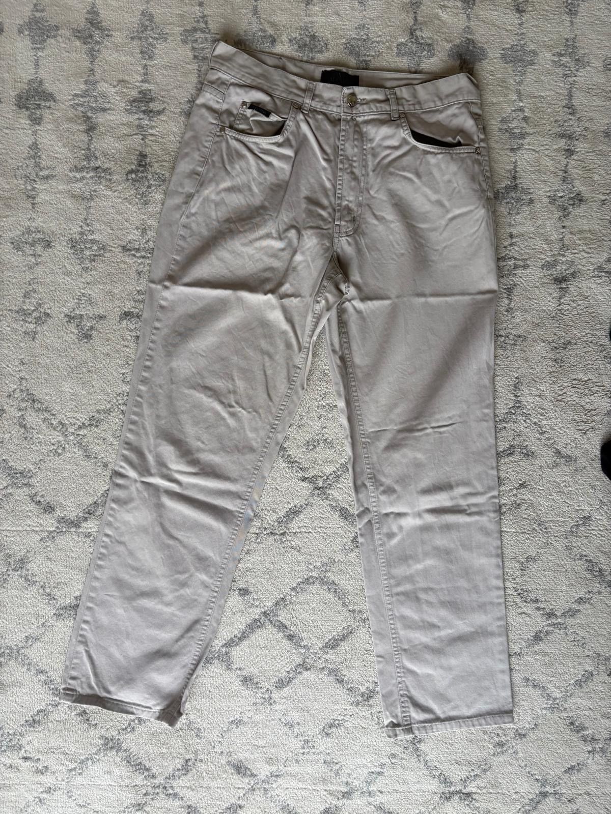 Valentino Authentic Valentino Jeans Beige Trousers – Size W34 Size US 34 / EU 50 - 6 Thumbnail