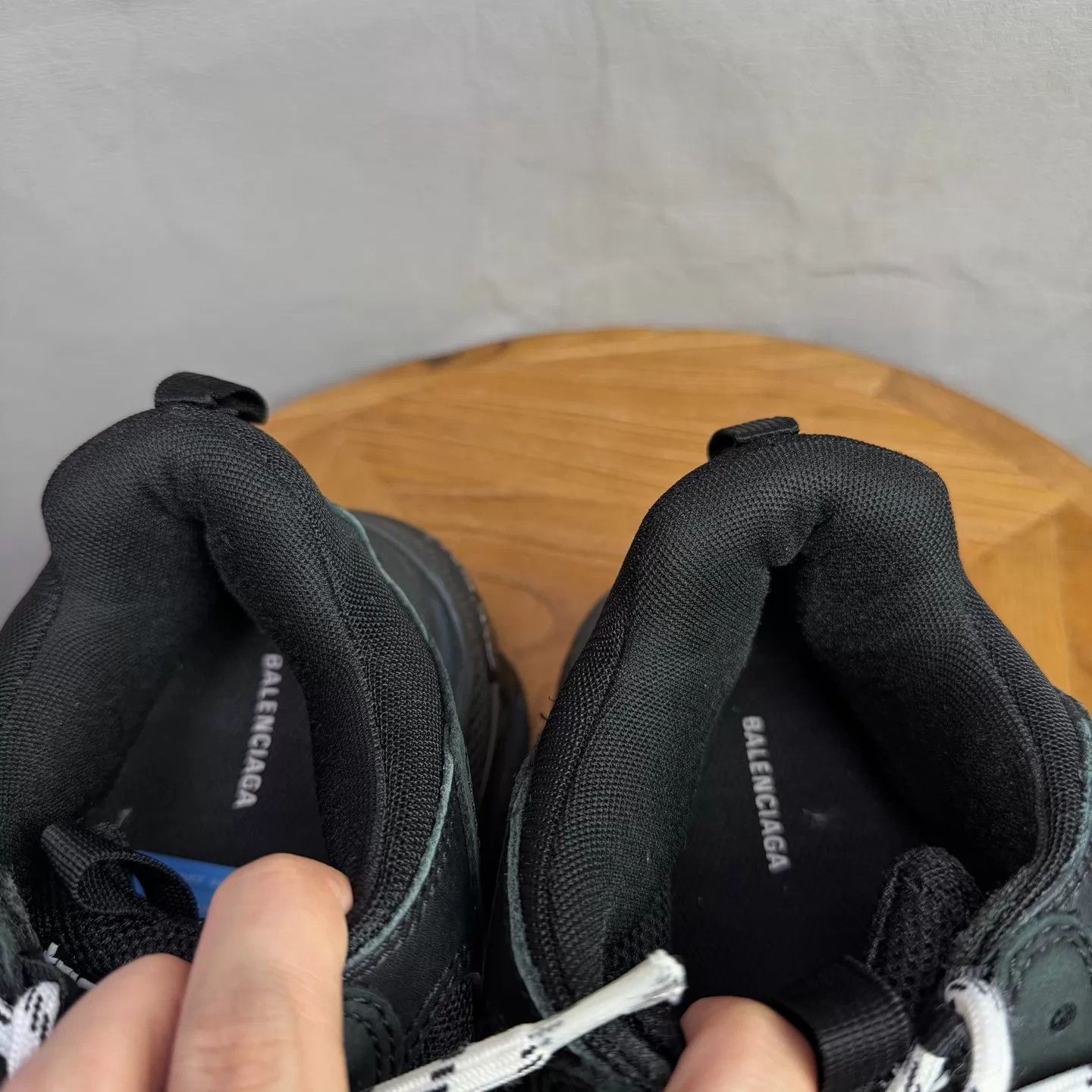 Balenciaga Balenciaga Triple S Distressed Black 42 Size US 9 / EU 42 - 8 Thumbnail