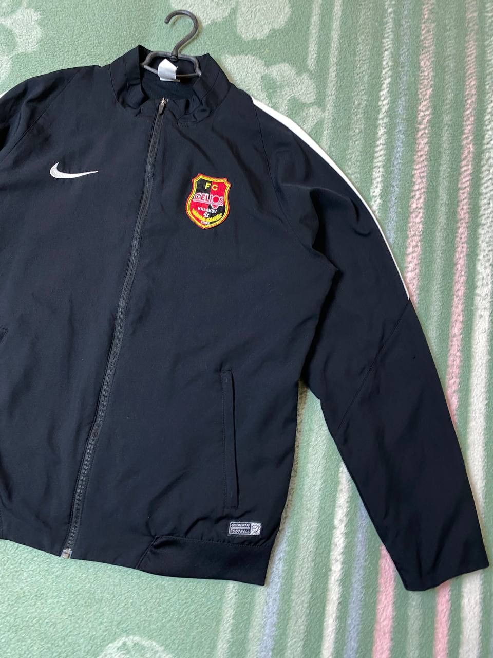 Nike Vintage Nike 90s Light Nylon Jacket Retro Football Size US XL / EU 56 / 4 - 6 Thumbnail