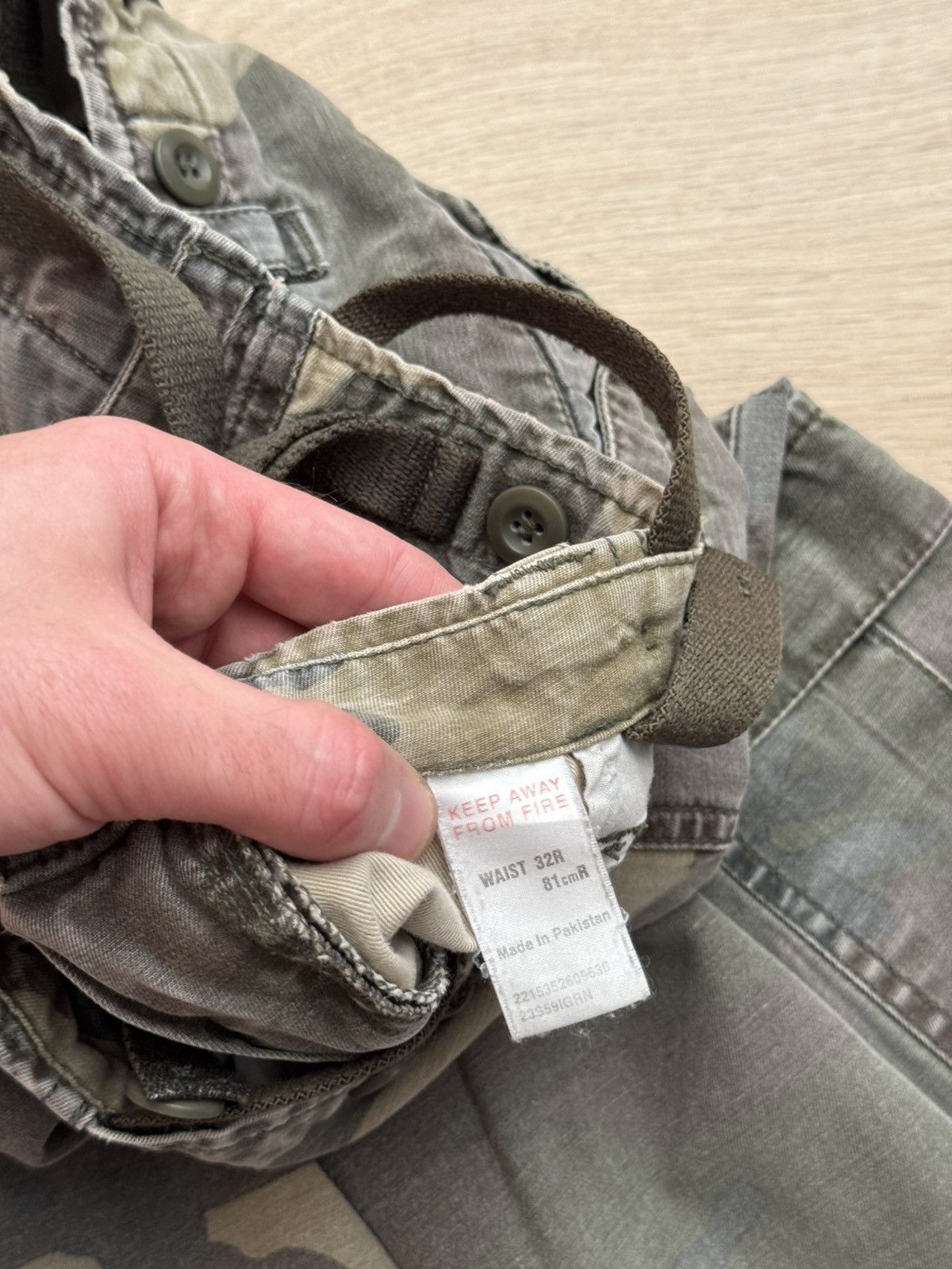 H&M Vintage 00s H&M y2k Japanese Baggy Camo Military Cargo Pants Size US 32 / EU 48 - 9 Thumbnail