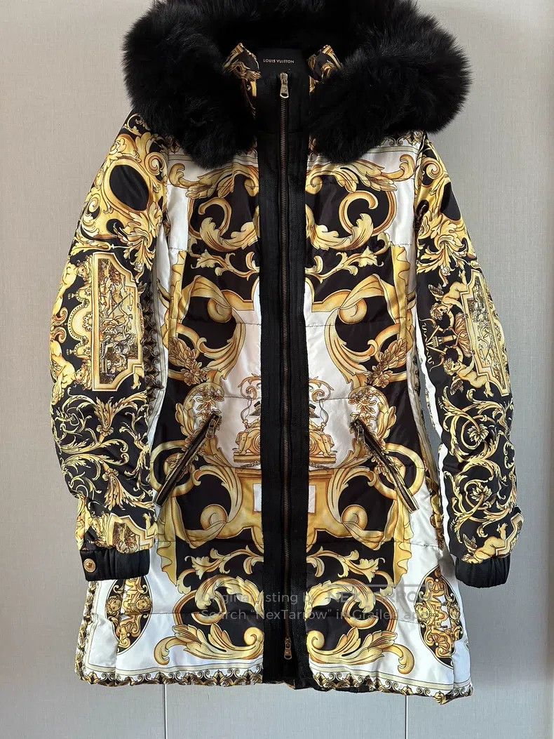 Versace Versace Down goose down jacket fox fur collar Size M / US 6-8 / IT 42-44 - 1 Thumbnail
