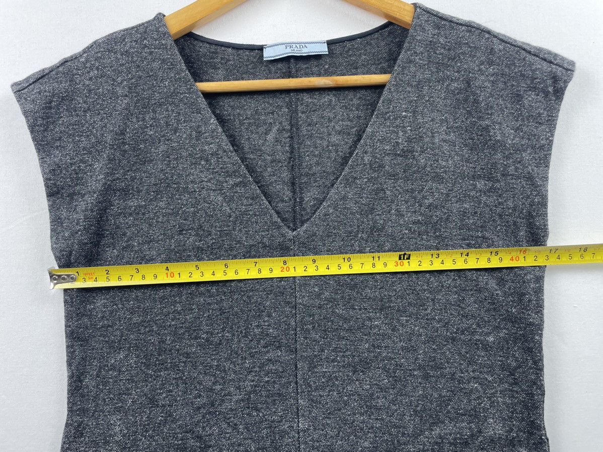 Prada Prada gray sleeveless V-neck knit mini shift dress. Size M / US 6-8 / IT 42-44 - 11 Thumbnail