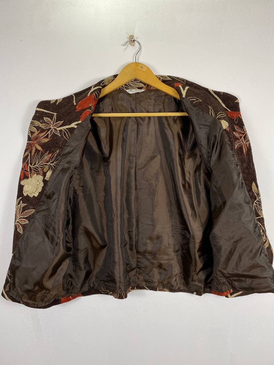 Japanese Brand × Vintage vintage japanese brand velvet jacket floral design Size L / US 10 / IT 46 - 4 Thumbnail