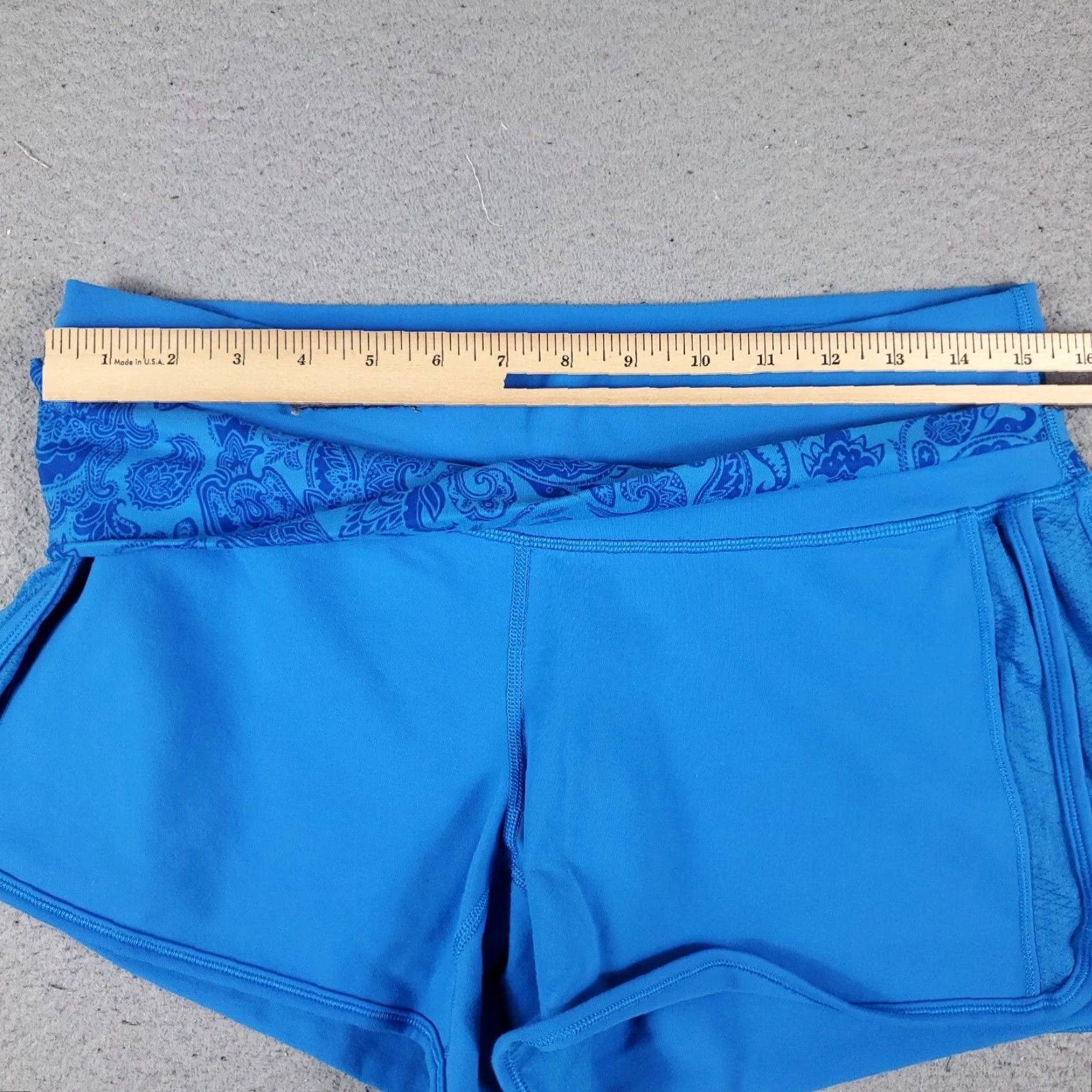 Lululemon Lululemon Womens Shorts 30 Blue Paisley Stretch Active Running Ladies Size 30" / US 8 / IT 44 - 4 Thumbnail