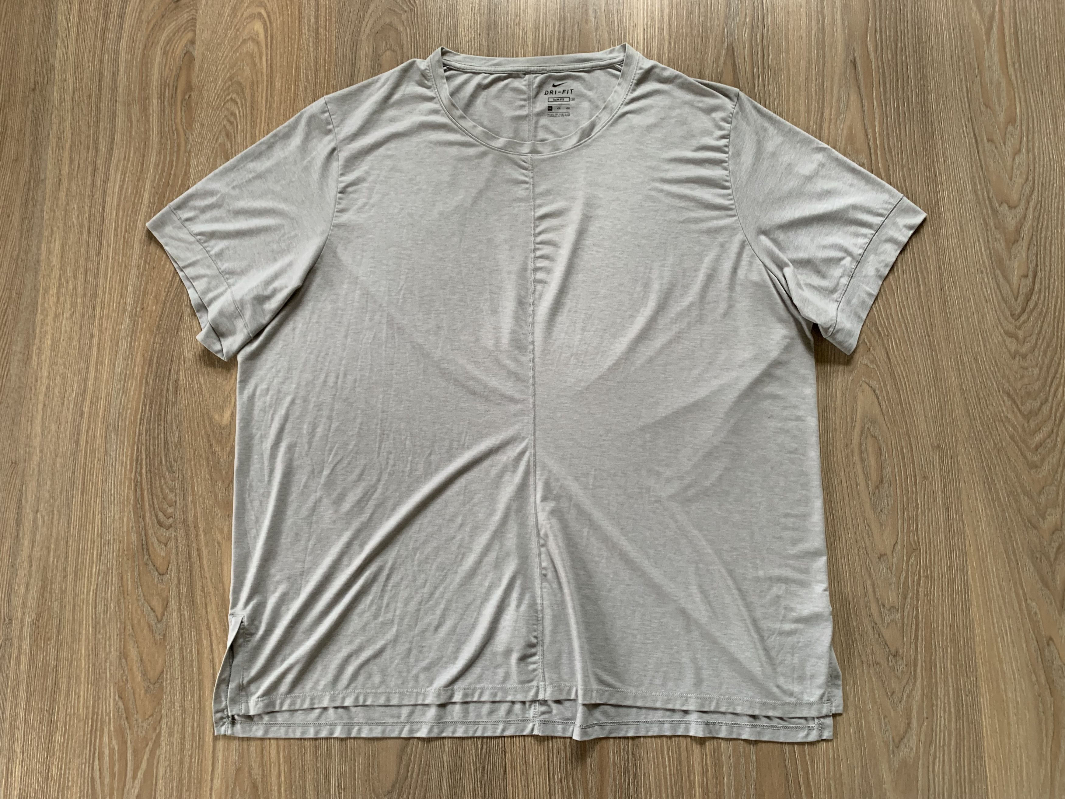 Nike Nike Light Grey Sport T Shirt Size US XXL / EU 58 / 5 - 2 Thumbnail