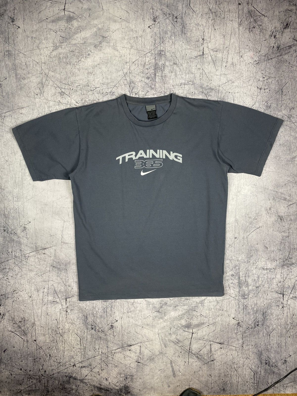 Nike × Vintage Vintage Nike Training 365 Center Logo Tee Size US L / EU 52-54 / 3 - 2 Thumbnail