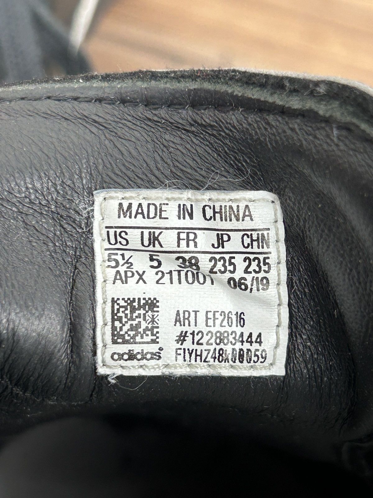 Adidas Adidas Y-3 Tangutsu Football Black White Low Top Sneakers Size US 5.5 / EU 38 - 11 Thumbnail
