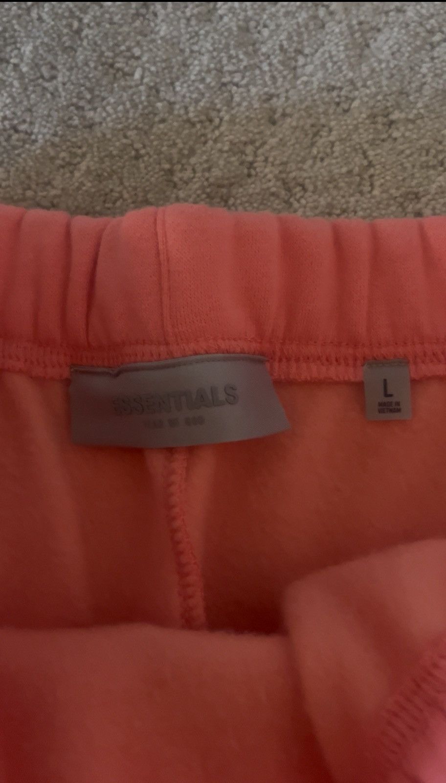 Essentials Brand New Size large Fear of God Coral Shorts Size US 34 / EU 50 - 4 Thumbnail