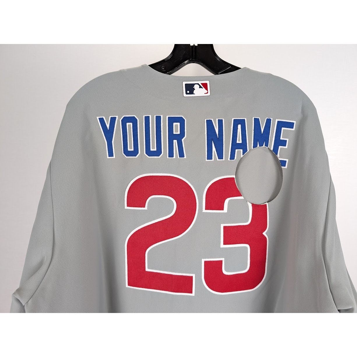 Off-White o1rshd1 Q:2 / MLB-Chicago Cubs Cheese Shirt in Grey/Blue/Red Size US XL / EU 56 / 4 - 13 Thumbnail