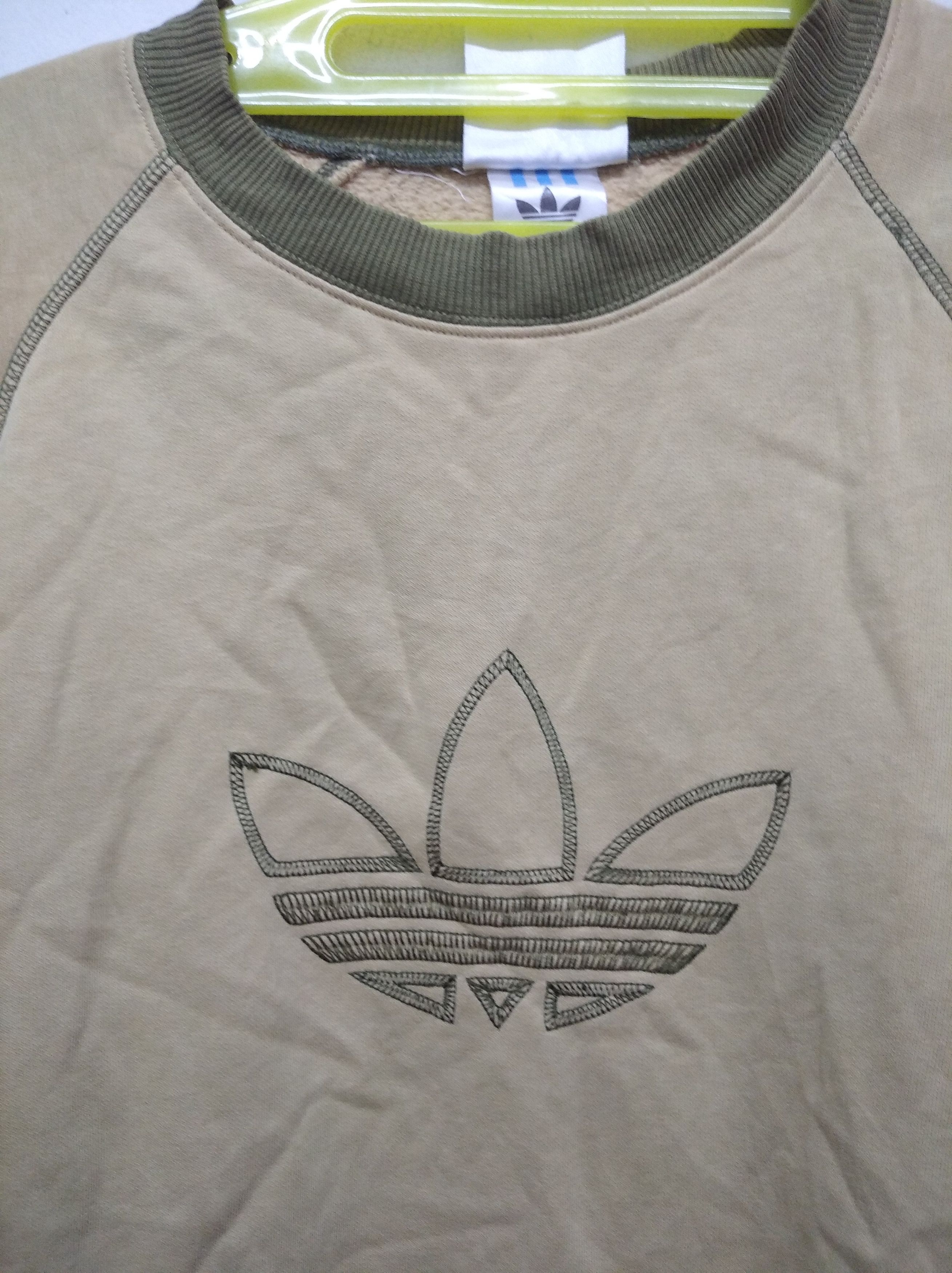 Adidas × Japanese Brand × Vintage Vintage Adidas sweatshirt crewneck trefoil logo spellout Size US M / EU 48-50 / 2 - 7 Thumbnail
