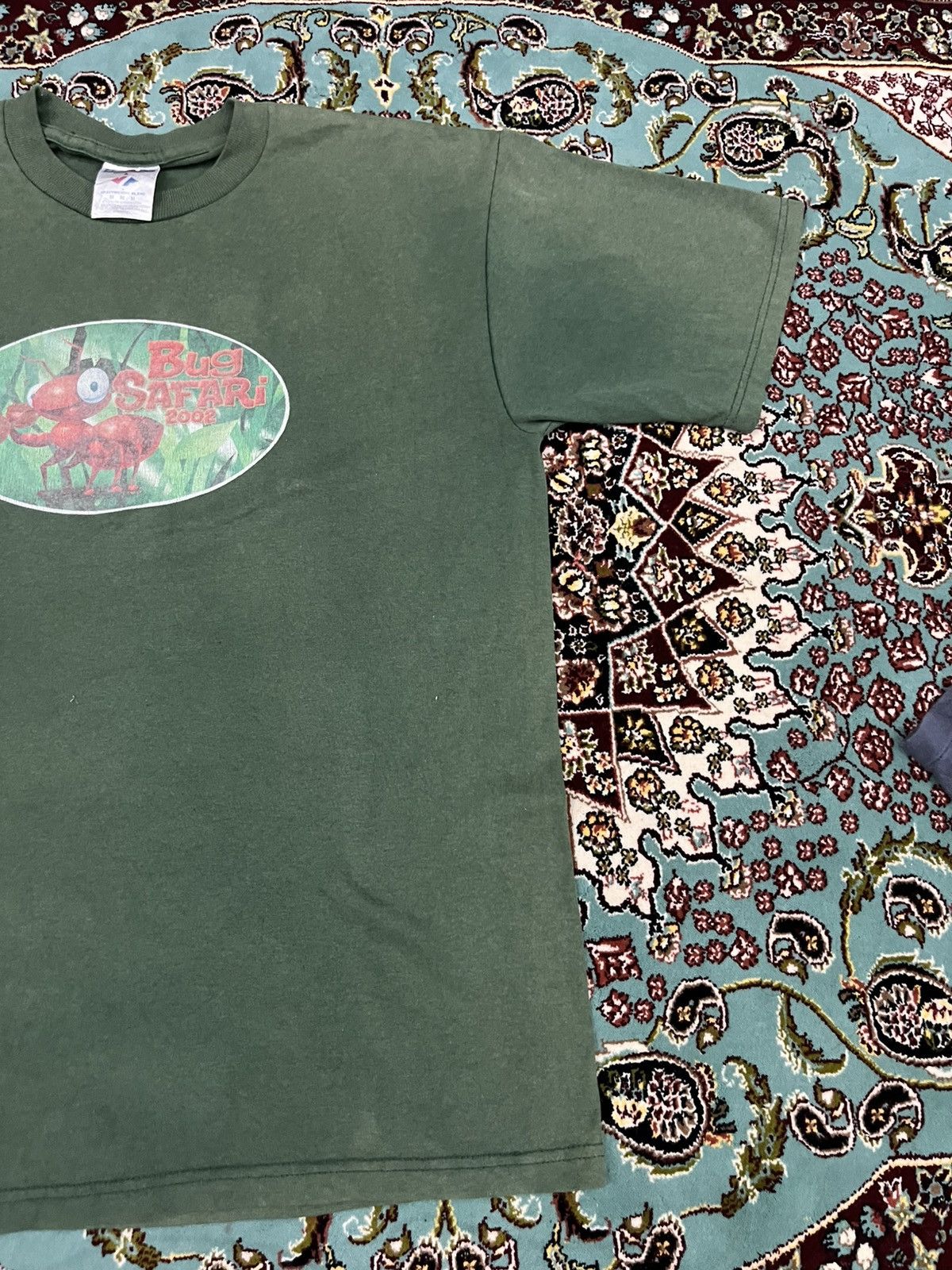 Cartoon Network Vtg Millenium Y2K Bug Safari 2002 perfectly faded tee Size US M / EU 48-50 / 2 - 6 Thumbnail