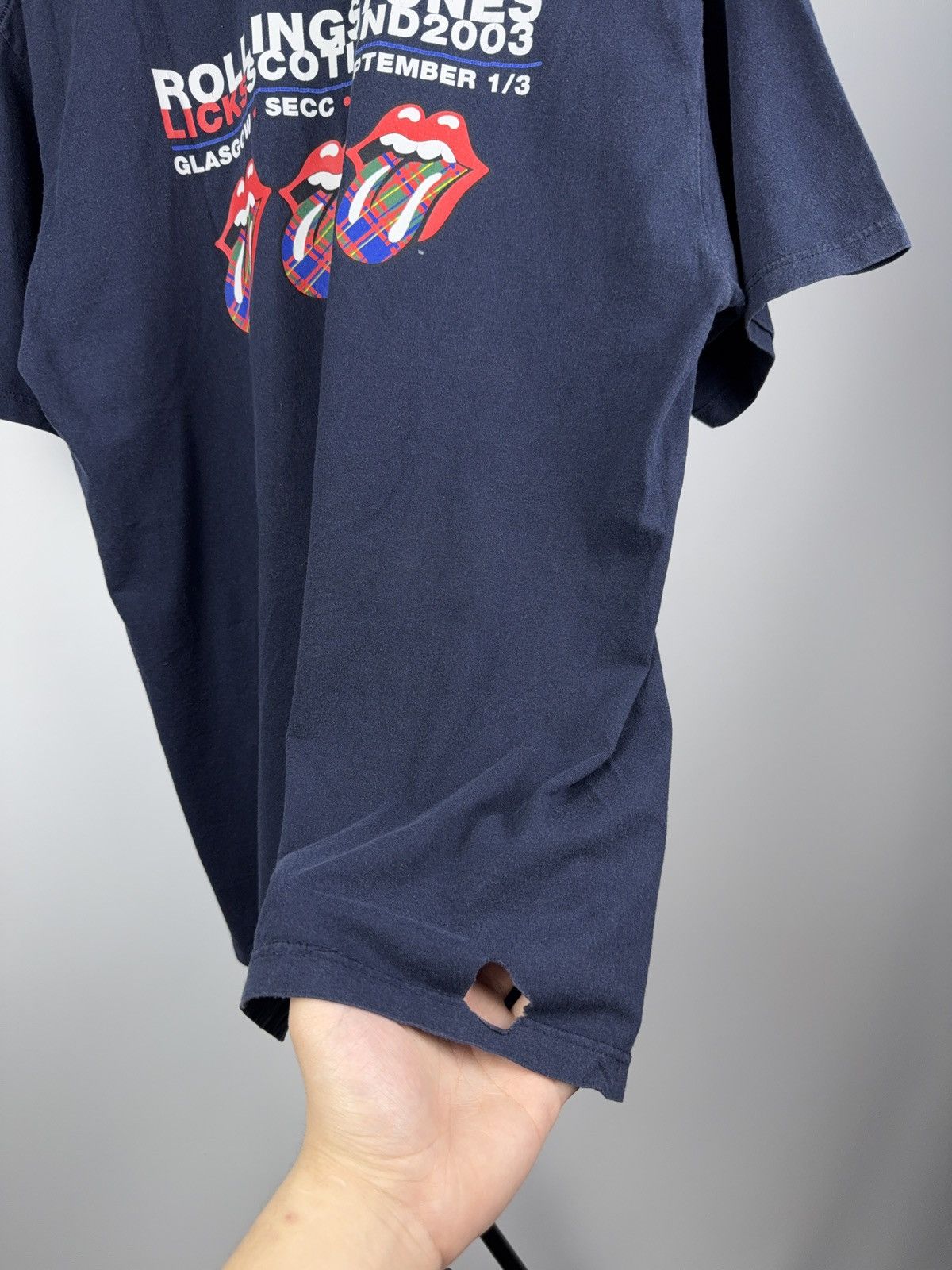 Band Tees × The Rolling Stones × Vintage Vintage 2003 Rolling Stones Tour rare logo T Shirt Size US L / EU 52-54 / 3 - 10 Thumbnail