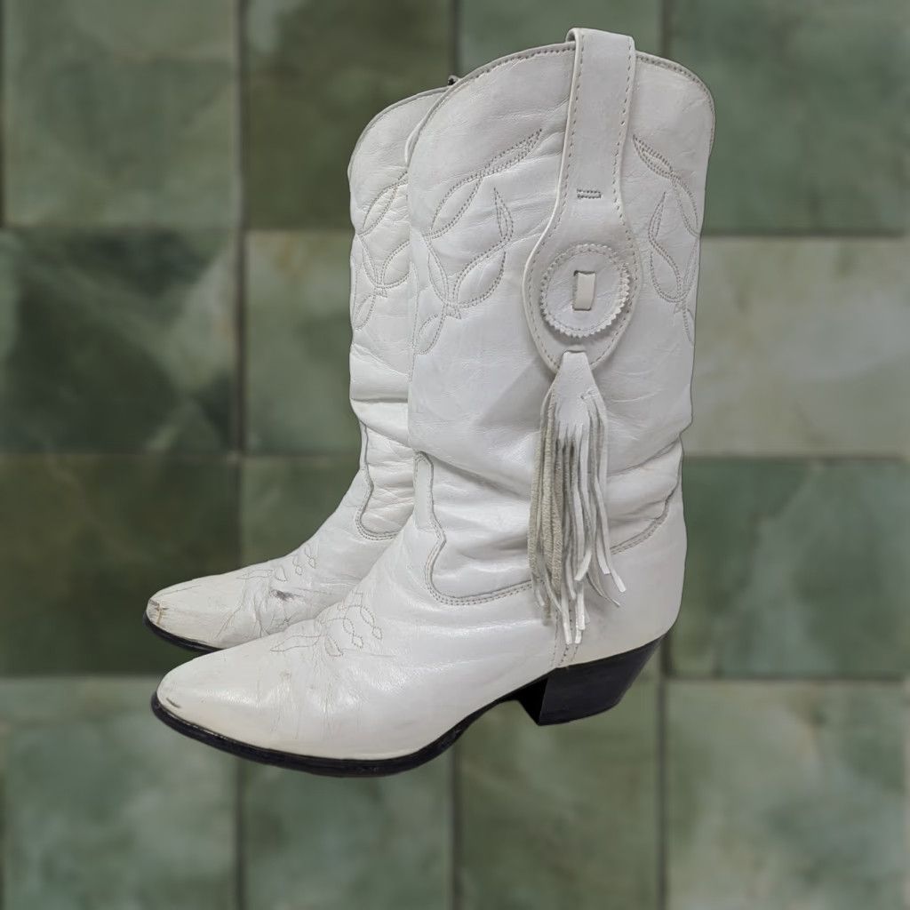 VINTAGE Laredo White Leather Western Cowboy Boots Fringe  display picture 3