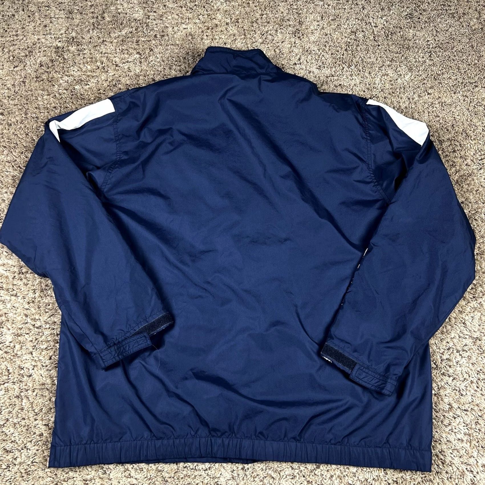 Nike VINTAGE Nike Zip Up Windbreaker Jacket Blue XL White Embroidered Swoosh Logo Mens Jacket Size US XL / EU 56 / 4 - 3 Thumbnail
