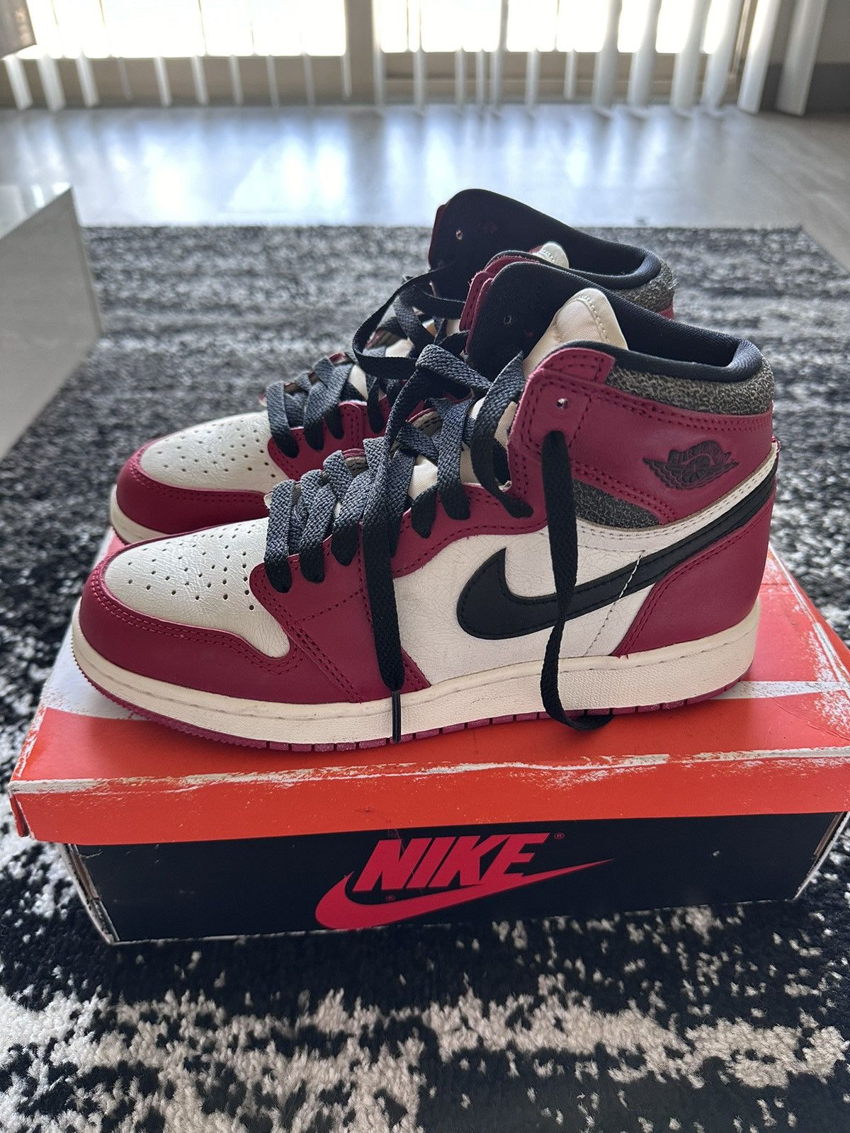Jordan Brand Jordan 1 OG Chicago Size US 5.5 / EU 38 - 3 Thumbnail