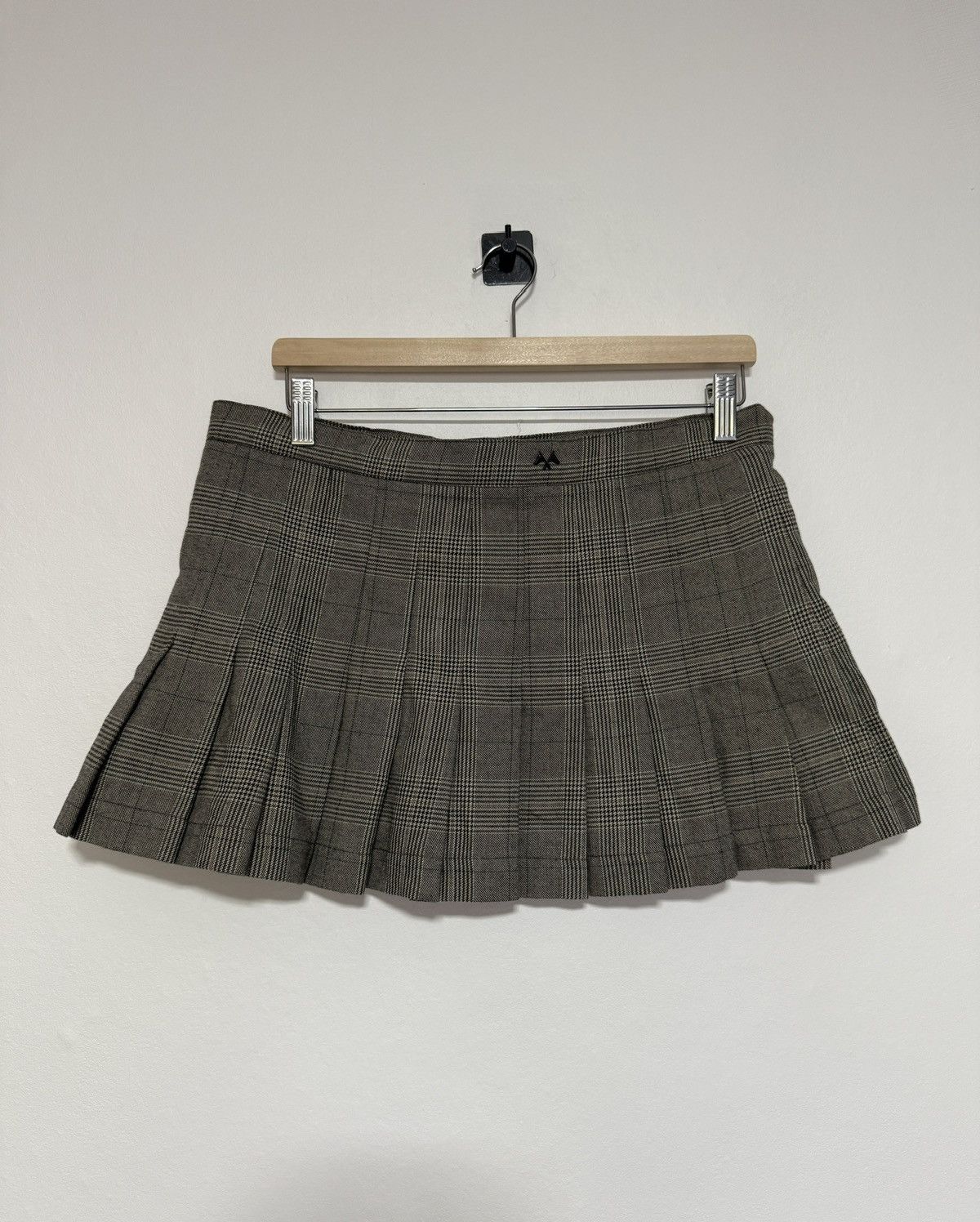 Burberry Classic Mini Skirt Burberry 40 Size 28" / US 6 / IT 42 - 2 Thumbnail