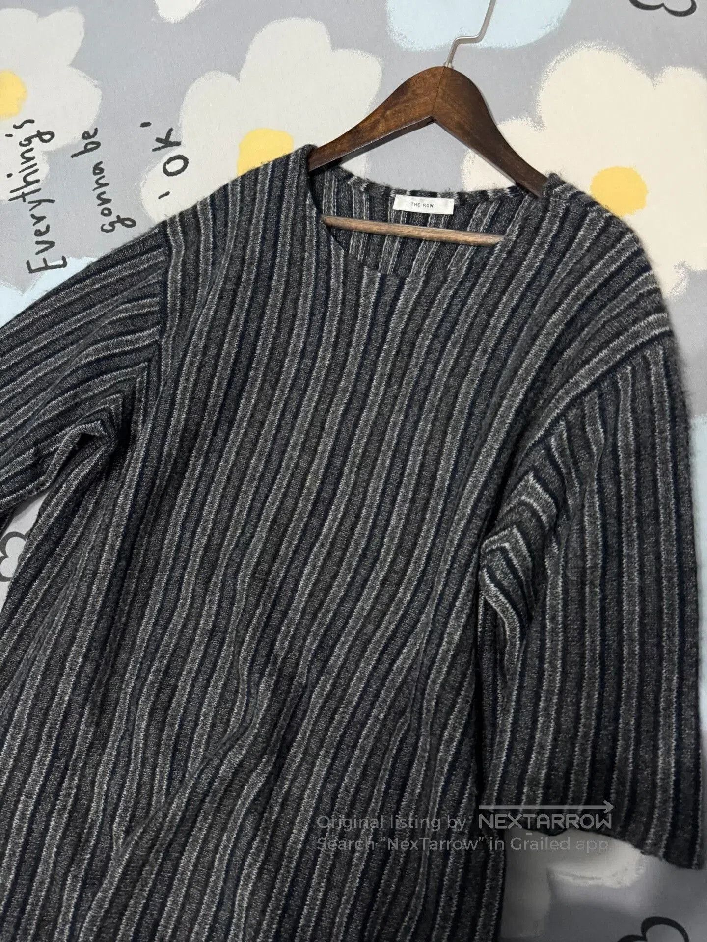 The Row Stylish Cashmere Knit Short Sleeve Top. Size S / US 4 / IT 40 - 6 Thumbnail