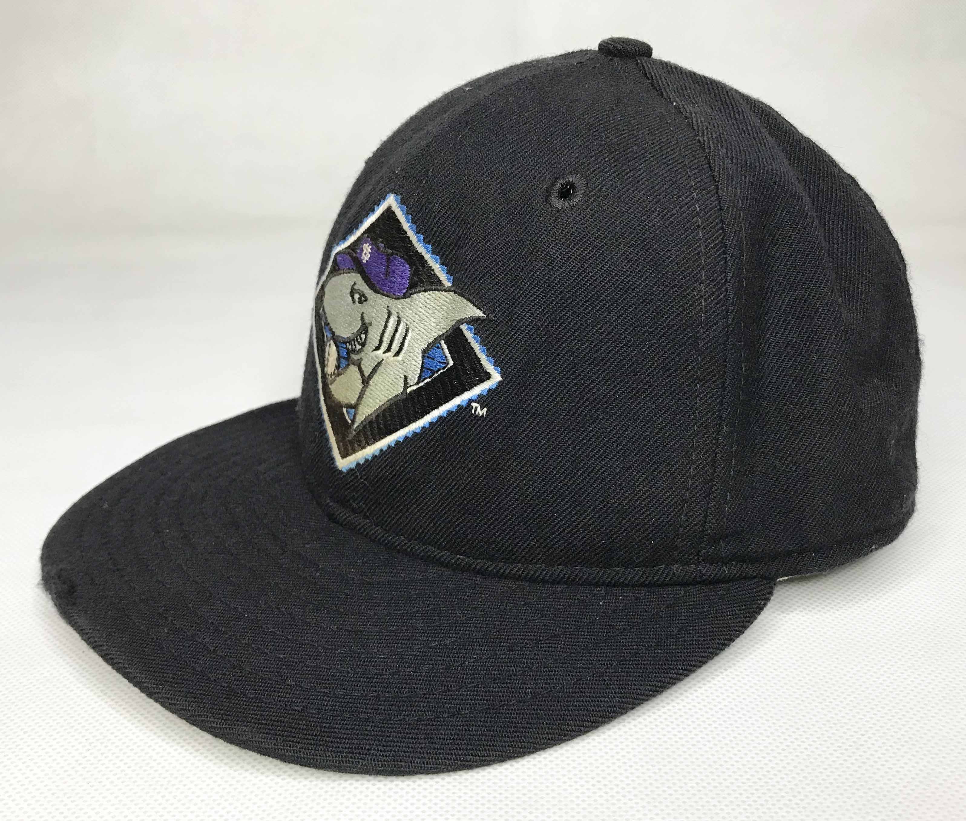 New Era × Vintage Vintage New Era MiLB Honolulu Sharks Minor Baseball Cap Size ONE SIZE - 3 Thumbnail