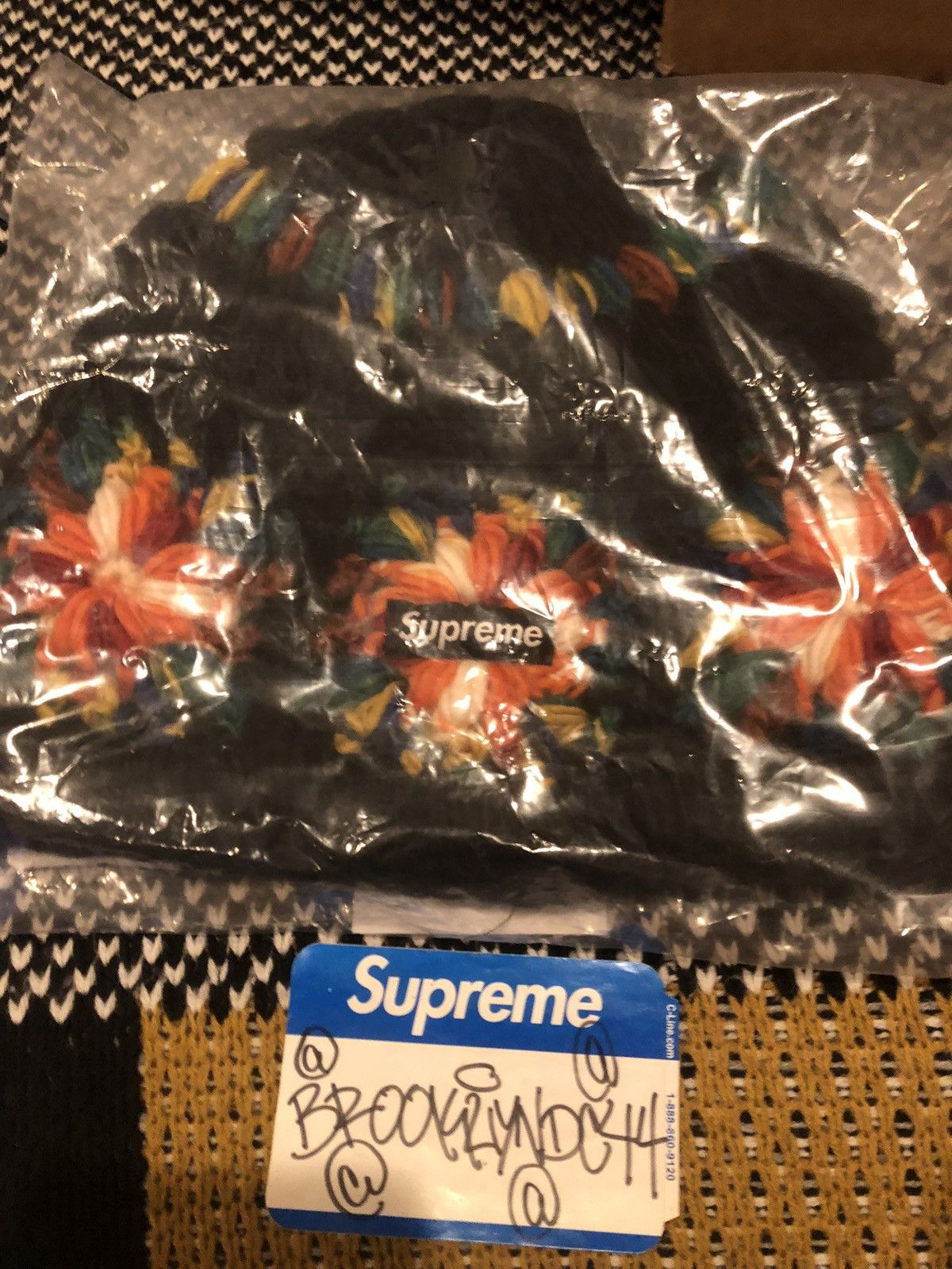 Supreme Supreme Crochet Knit Beanie Black FW 25 Size ONE SIZE - 2 Thumbnail
