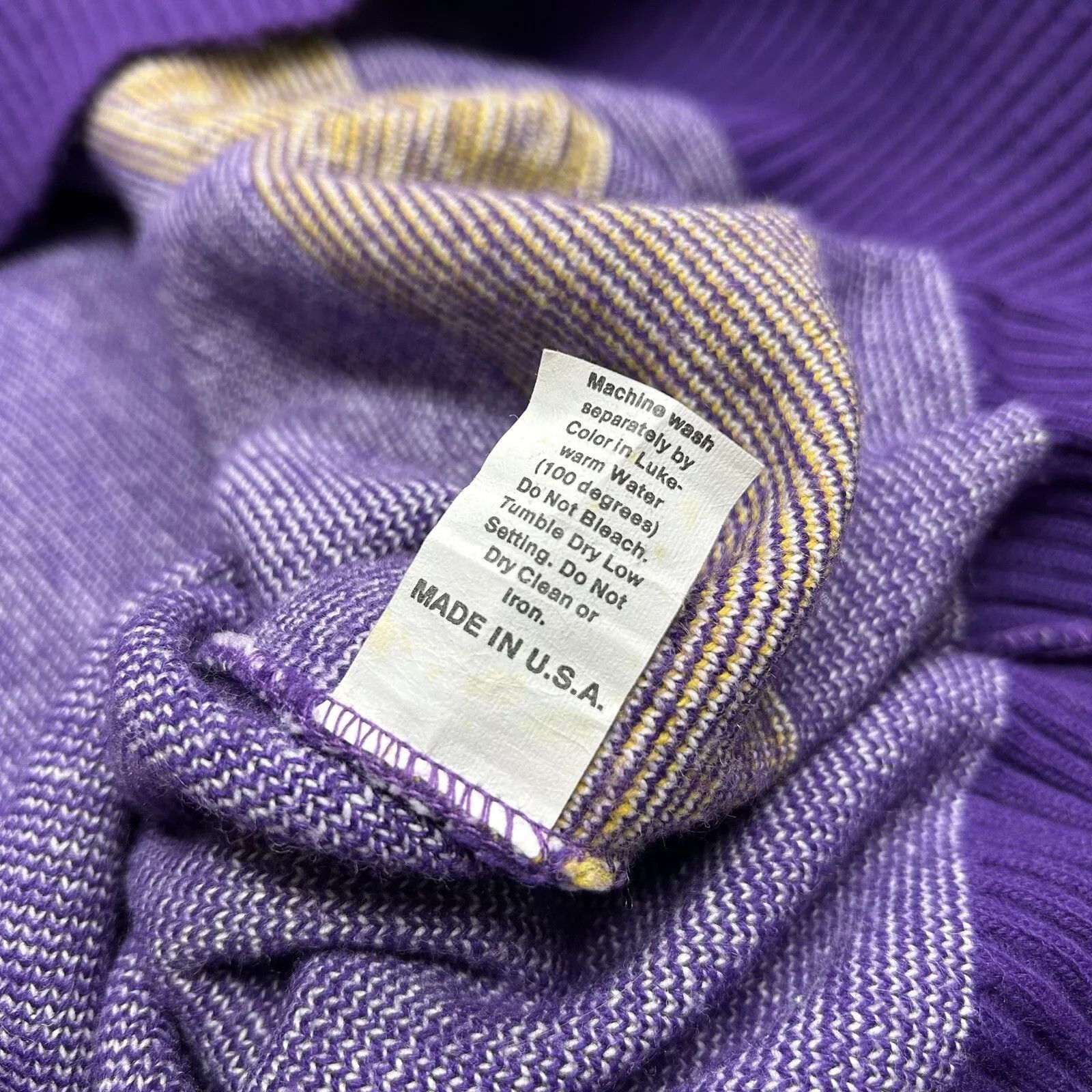 NCAA × Vintage WASHINGTON HUSKIES ANY WEAR ACRYLIC KNIT SWEATER SIZE L Size US L / EU 52-54 / 3 - 6 Thumbnail