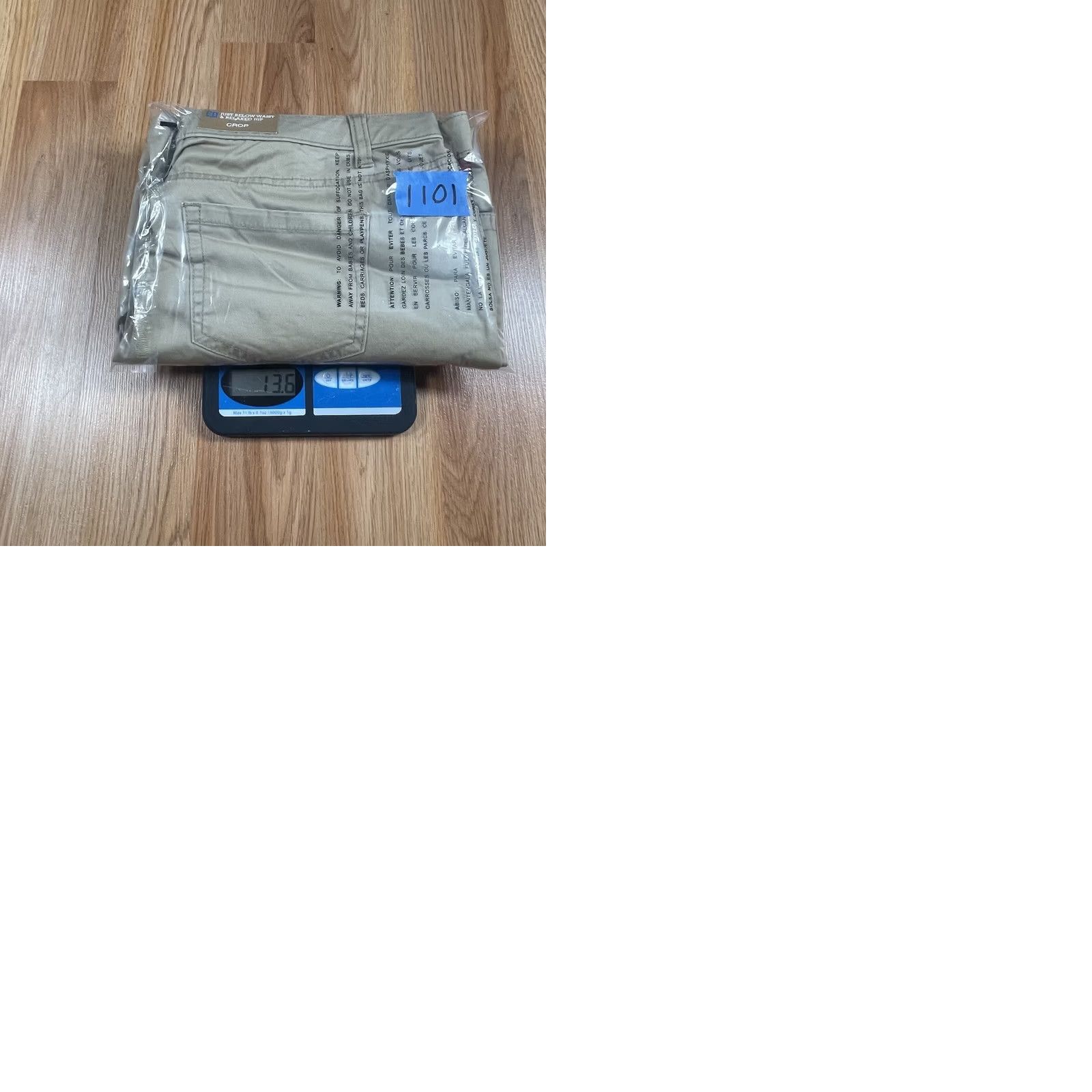 Merona Merona Womens 14 Chino Capri CropCapri Pants Relaxed Hip & Thigh Stretch 23in Inseam Beige NWT Holiday? Size 36" / US 14 / IT 50 - 9 Thumbnail