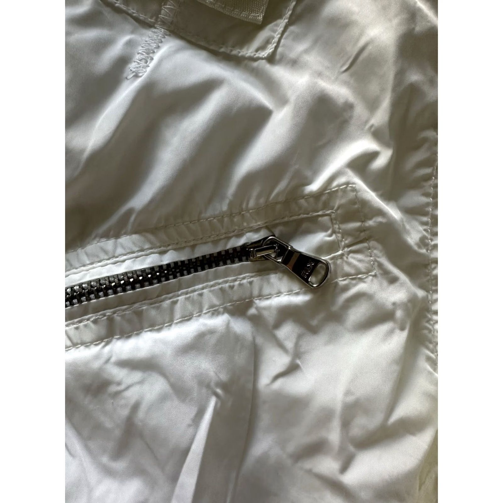 RLX Ralph Lauren Ralph Lauren RLX Jacket Bomber Coat Full Zip White L Adult Regular Size Large Size US L / EU 52-54 / 3 - 3 Thumbnail