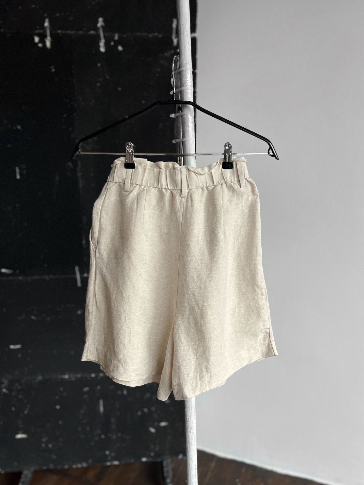 Designer × H&M H&M Womens Beige Linen Blend Shorts Solid Pattern Pockets Size 27" / US 4 / IT 40 - 2 Thumbnail