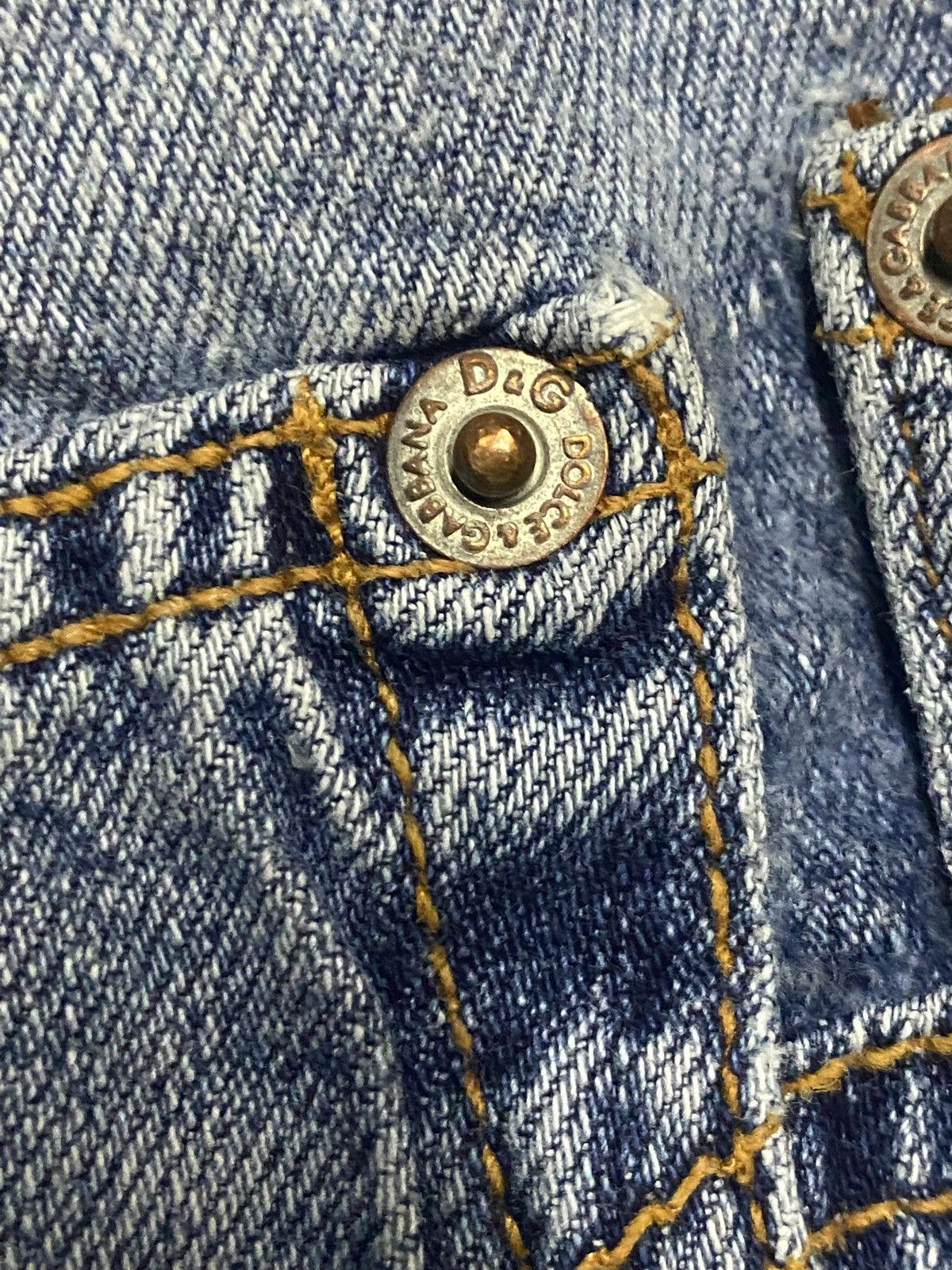 Dolce & Gabbana Vintage Dolce &. Gabbana Light Wash Distressed Enough Baggy Size US 30 / EU 46 - 14 Thumbnail