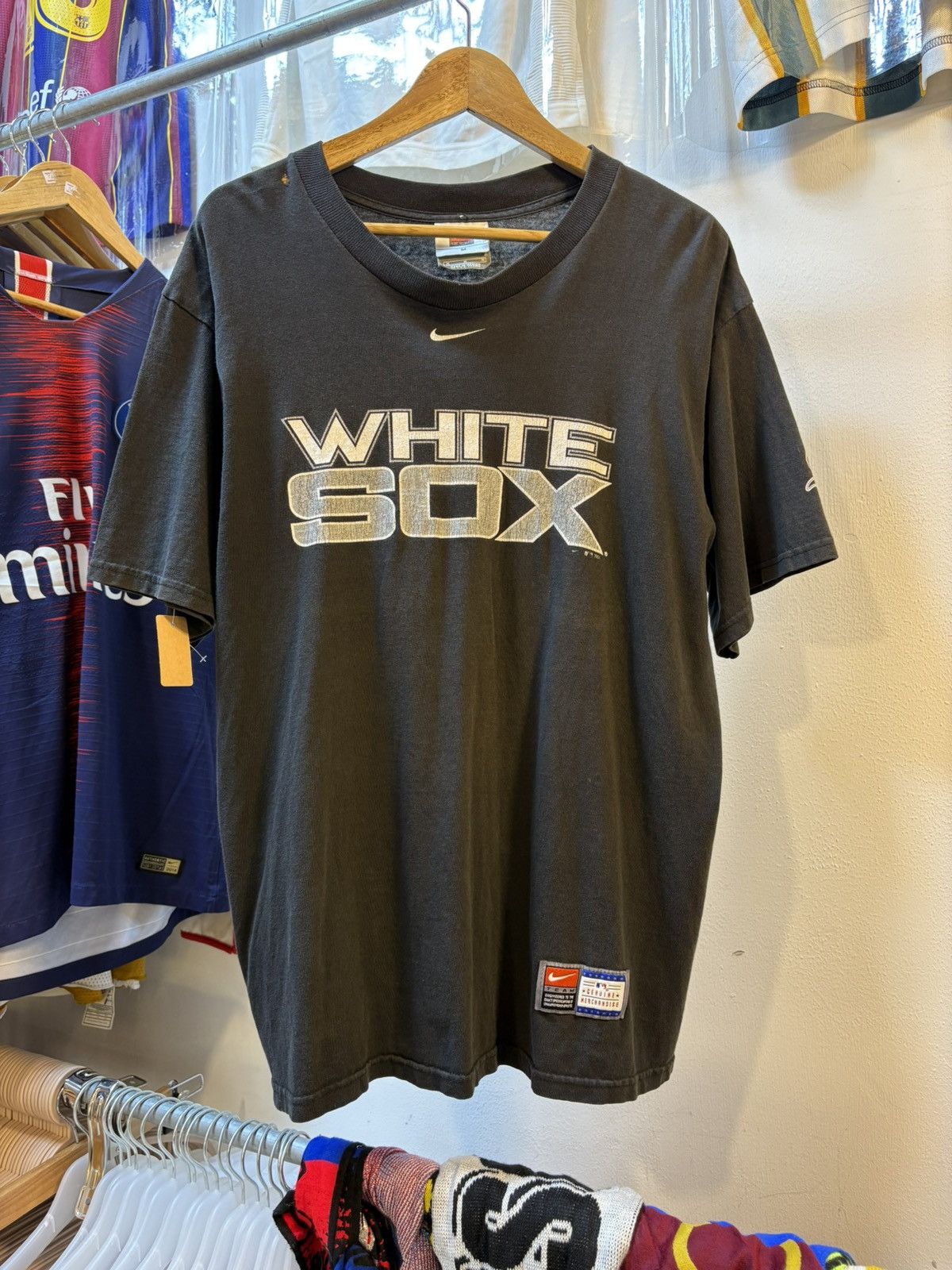 Nike Vintage Nike Team White Sox T-Shirt Size US M / EU 48-50 / 2 - 1 Thumbnail