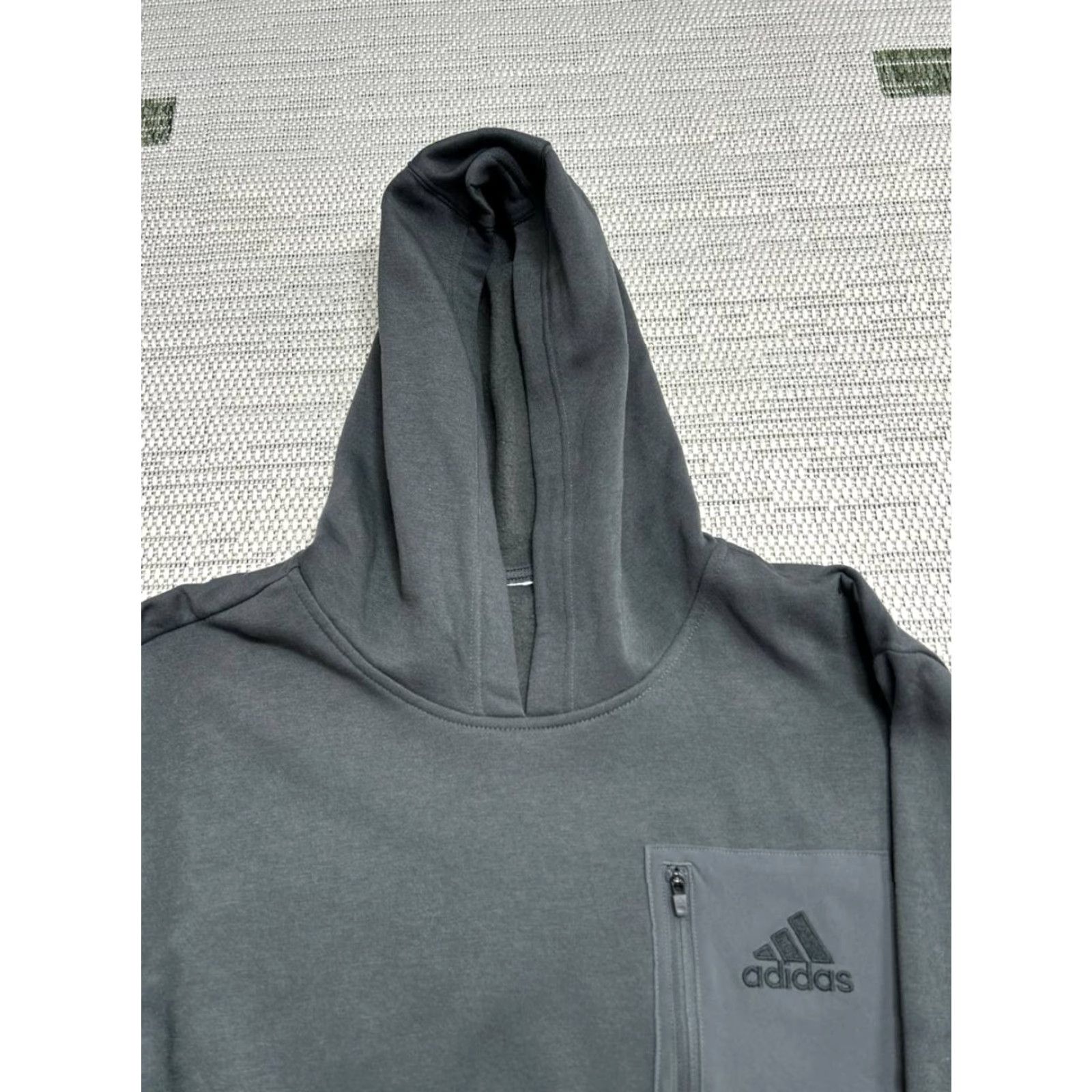 Adidas Adidas Hoodie Mens XL Black Fleece Lined Kangaroo Pocket Cozy Athleisure Hooded Pockets Logo Pullover Sports Mens XL Black Adidas Hoodie Size US XL / EU 56 / 4 - 3 Thumbnail