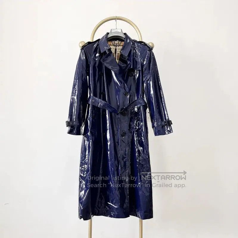 Burberry Burberry Long Purple Trench Coat for Women. Size S / US 4 / IT 40 - 1 Thumbnail