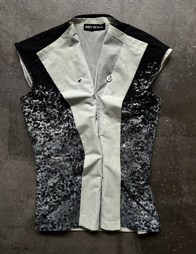 Issey Miyake Issey Miyake Pleats Please 01AW Ink-Dyed Sleeveless Top Size US S / EU 44-46 / 1 - 2 Thumbnail