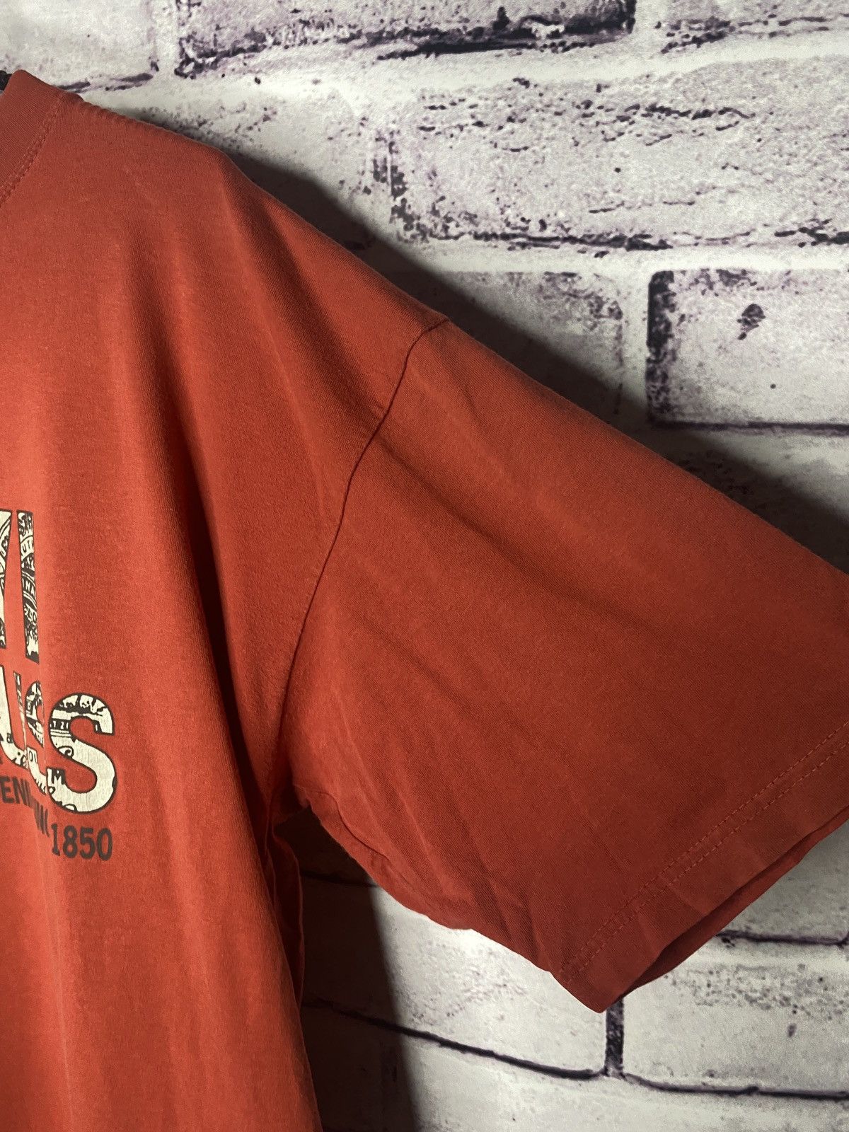 Levi's MENS Vintage T-Shirt Levi’s Streetwear Size L Size US L / EU 52-54 / 3 - 7 Thumbnail