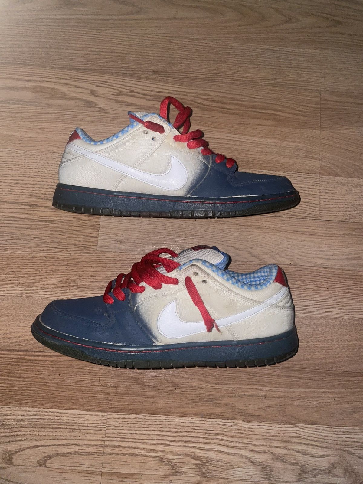 Nike NIKE SN DUNK LOW “DOROTHY” Size US 9.5 / EU 42-43 - 1 Thumbnail