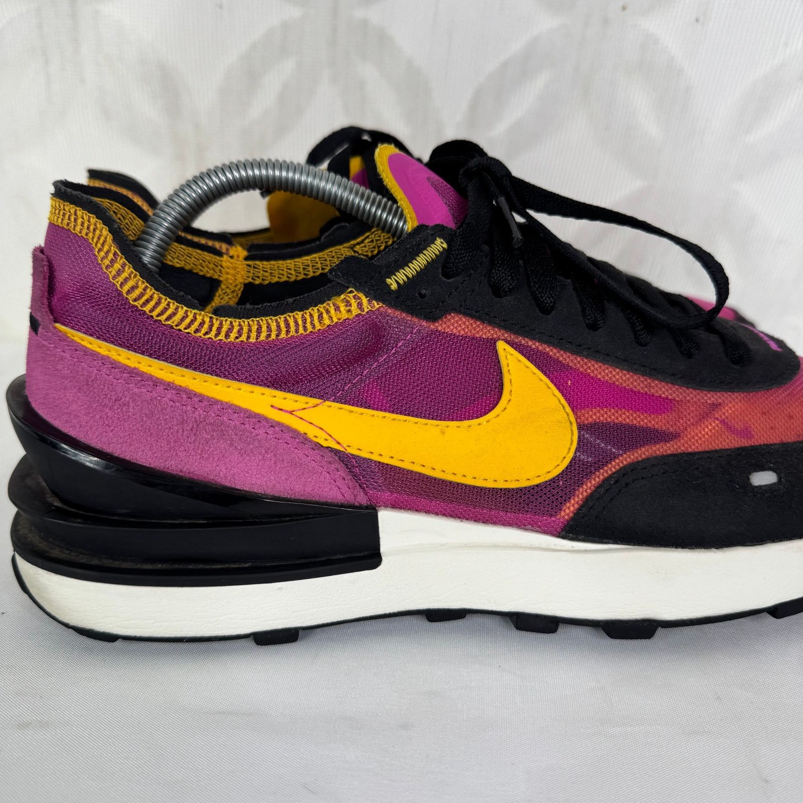 Nike Waffle One Active Fuchsia Running Sneakers