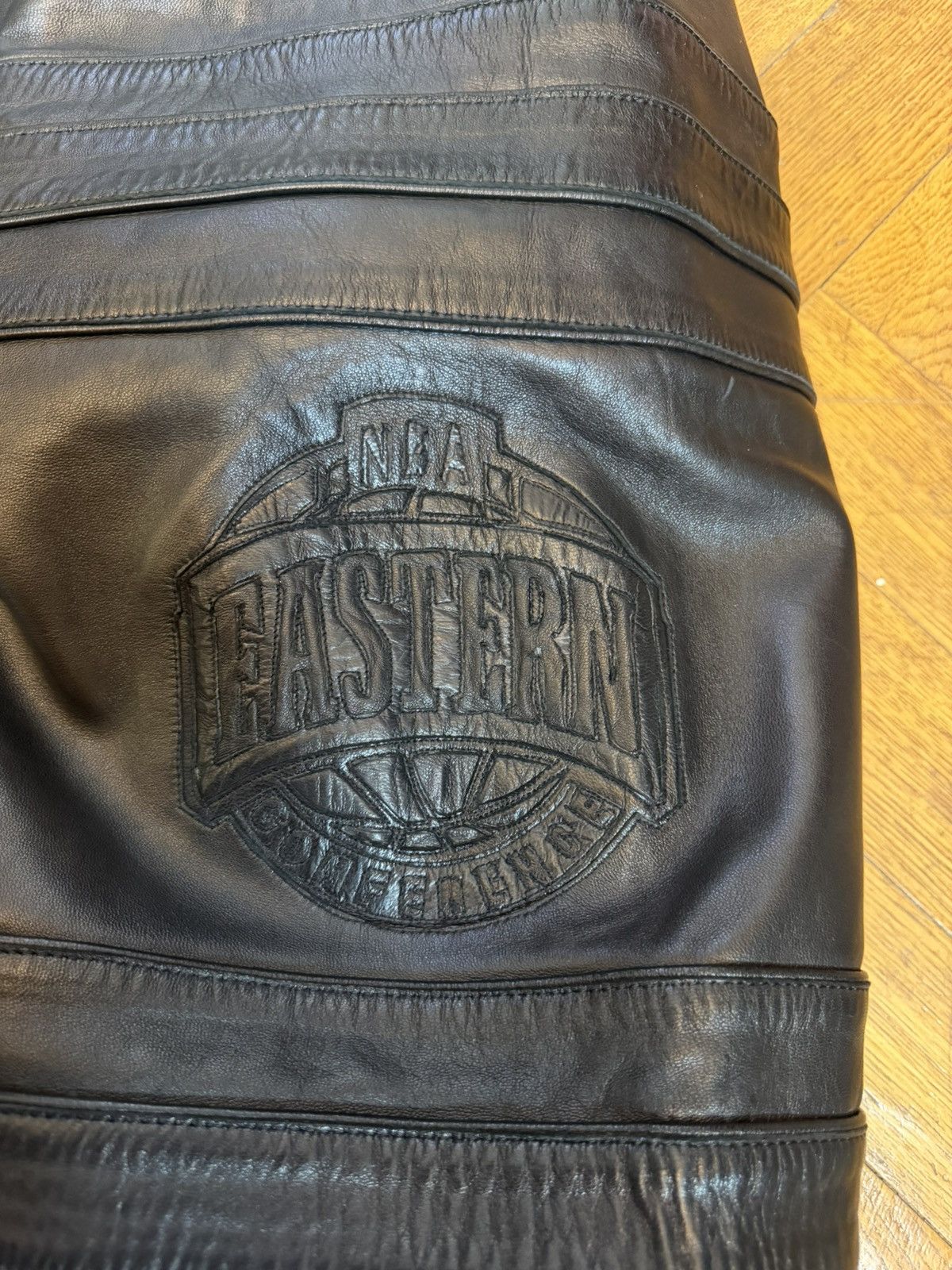 Jeff Hamilton Vintage Jeff Hamilton x NBA conference leather jacket Size US XXL / EU 58 / 5 - 7 Thumbnail