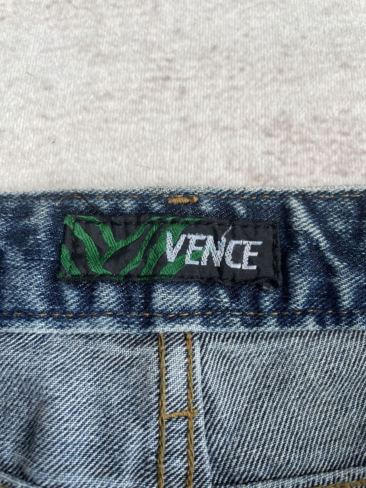 Japanese Brand Vintage Y2K Vence Thrashed Flare Denim Pants Size US 30 / EU 46 - 3 Thumbnail
