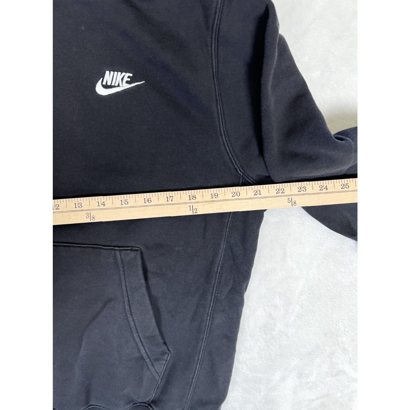 Nike VINTAGE Nike Hoodie Sweatshirt Black Pullover Size S L Embroidered Swoosh Fade 90s Mens Sportswear Hoodie Size US L / EU 52-54 / 3 - 4 Thumbnail