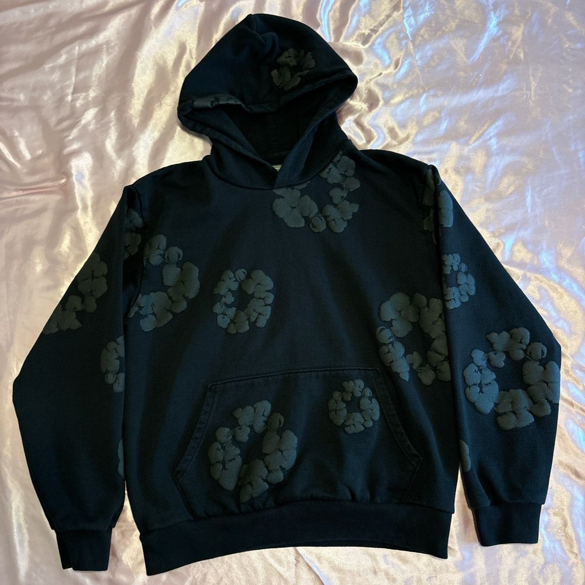 Sweatshirt Denim Tears 'Black Monochrome Cotton Wreath' - Taille M, Couleur Noire, 100% Coton - Neuf Avec étiquettes