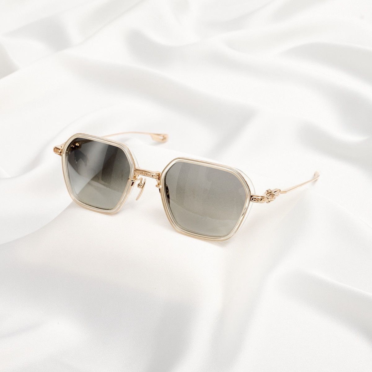 Chrome Hearts CHROME HEARTS DANGER ZONE CRYSTAL / GOLD PLATED SUNGLASSES Size ONE SIZE - 1 Thumbnail