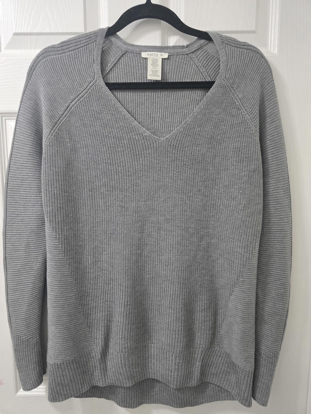 Other Matty M Women's Medium Gray V-Neck Ribbed Sweater Size M / US 6-8 / IT 42-44 - 1 Thumbnail