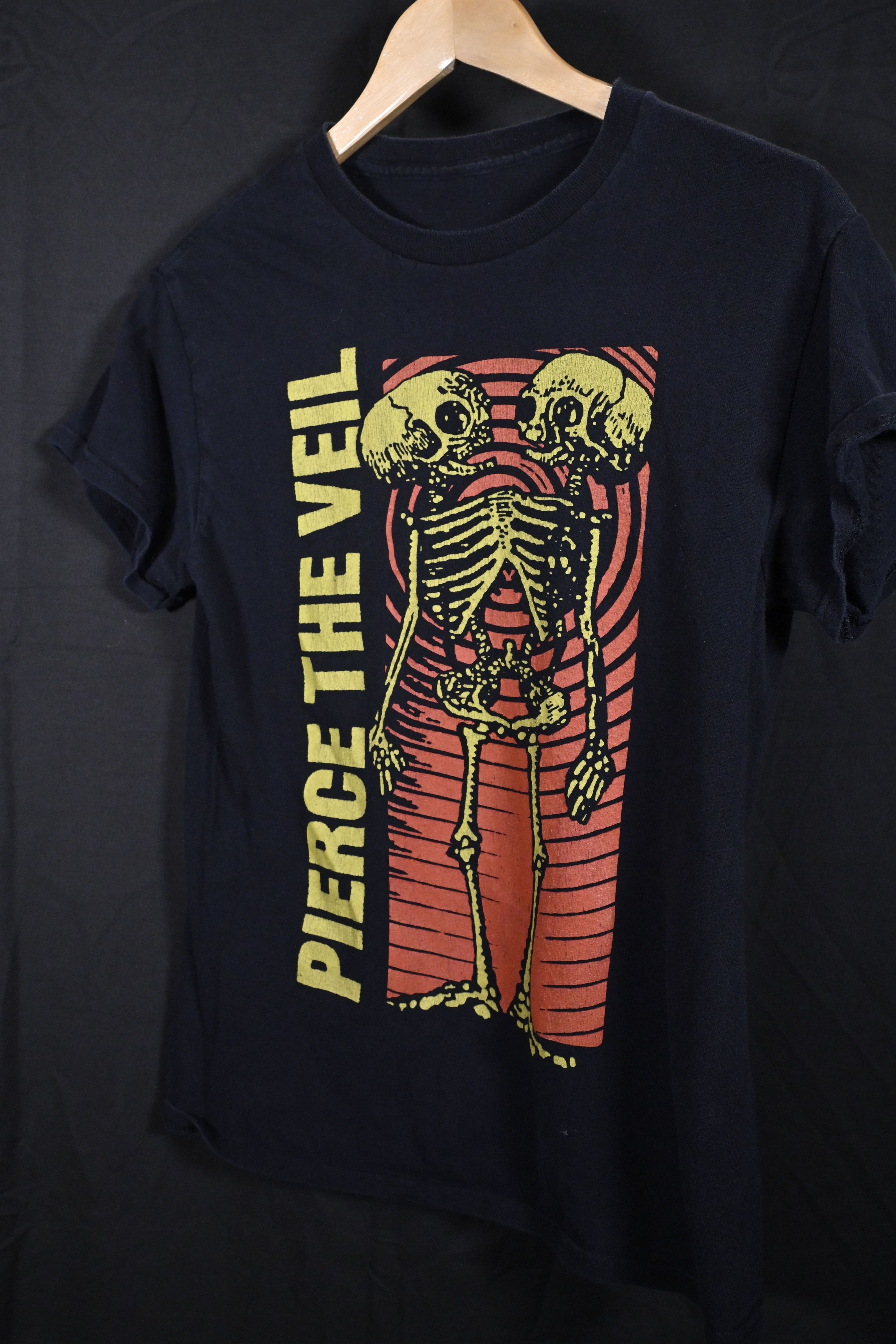 Other Pierce the Veil 2023 Creative Control Tour Tee Size US S / EU 44-46 / 1 - 1 Thumbnail