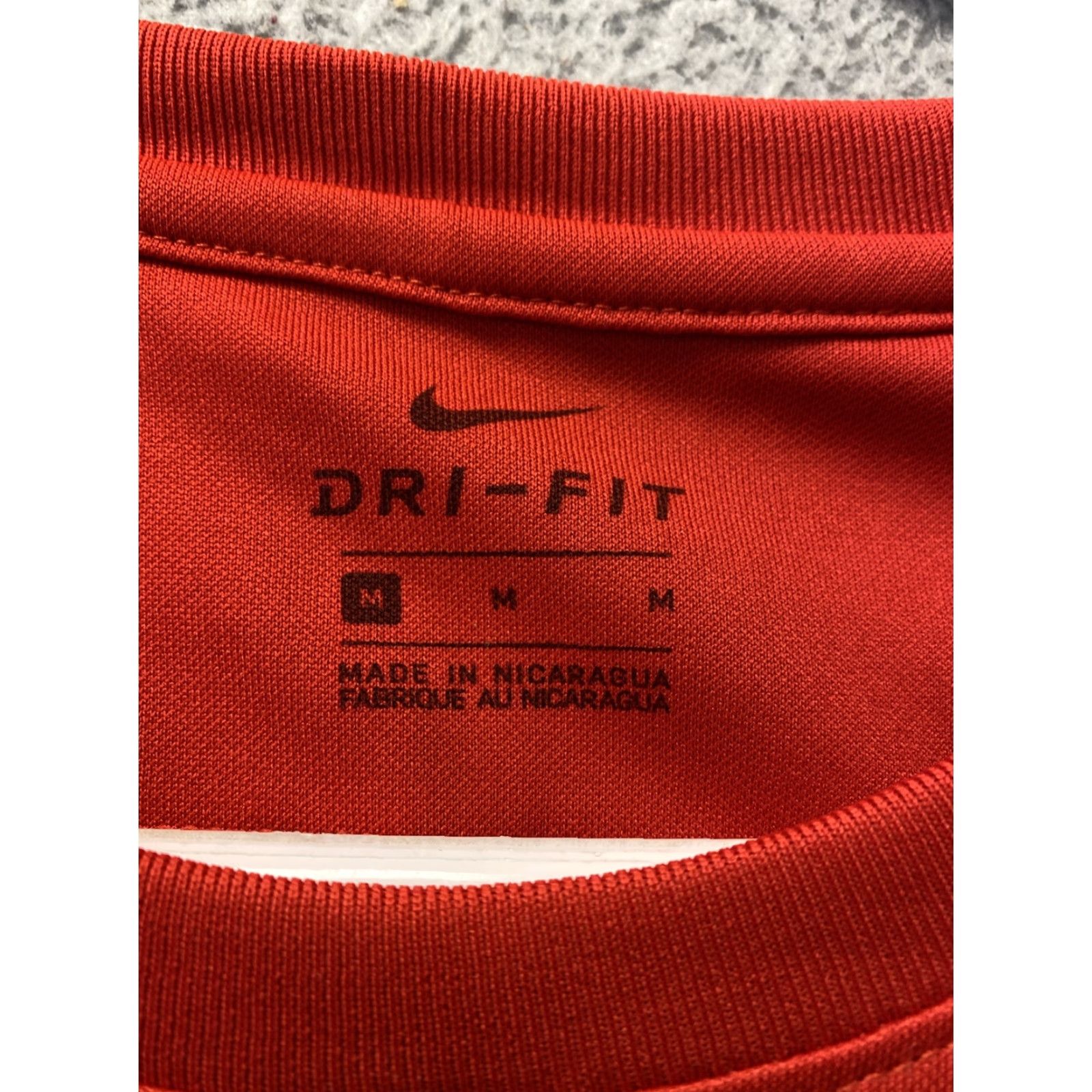 Nike Nike Women's T-Shirt Crew Neck Short Sleeve Red Cotton Blend Graphic Tee Soccer M Size M / US 6-8 / IT 42-44 - 5 Thumbnail