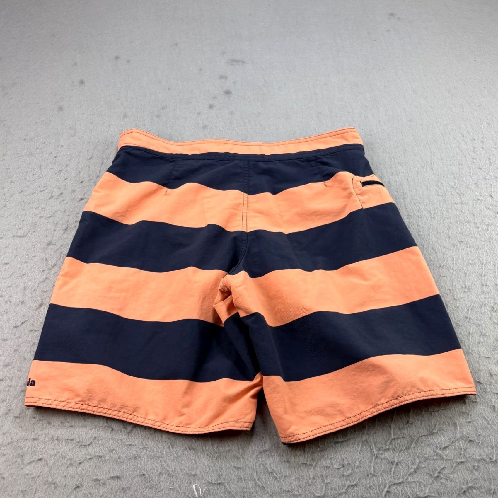 Patagonia Patagonia Board Shorts Mens 30 Orange Striped Wavefarer Bathing Suit Bottoms Size US 30 / EU 46 - 7 Thumbnail